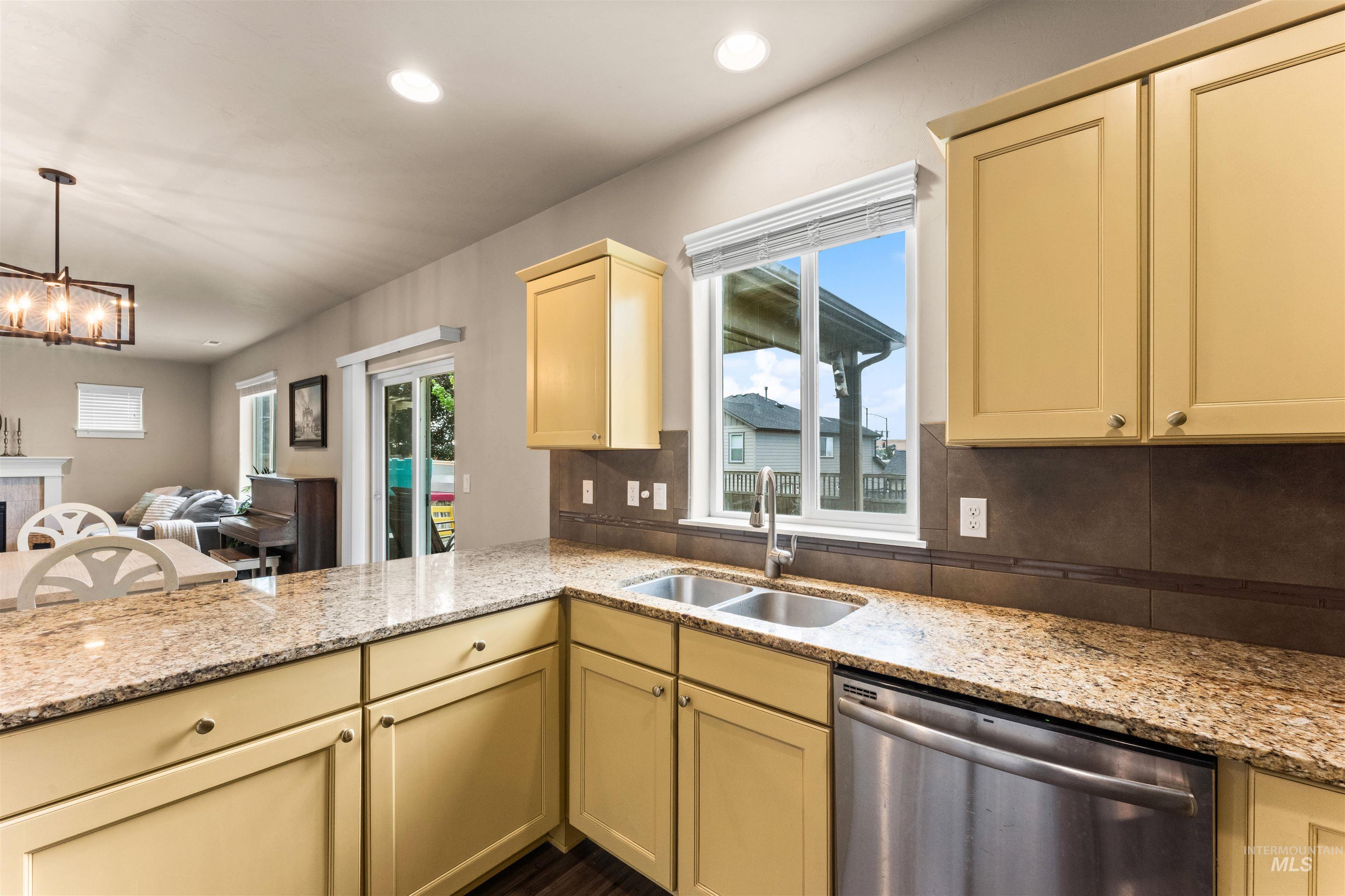 7443 W Skylight St, Boise, Idaho 83709, 4 Bedrooms, 2.5 Bathrooms, Residential For Sale, Price $545,000,MLS 98989730