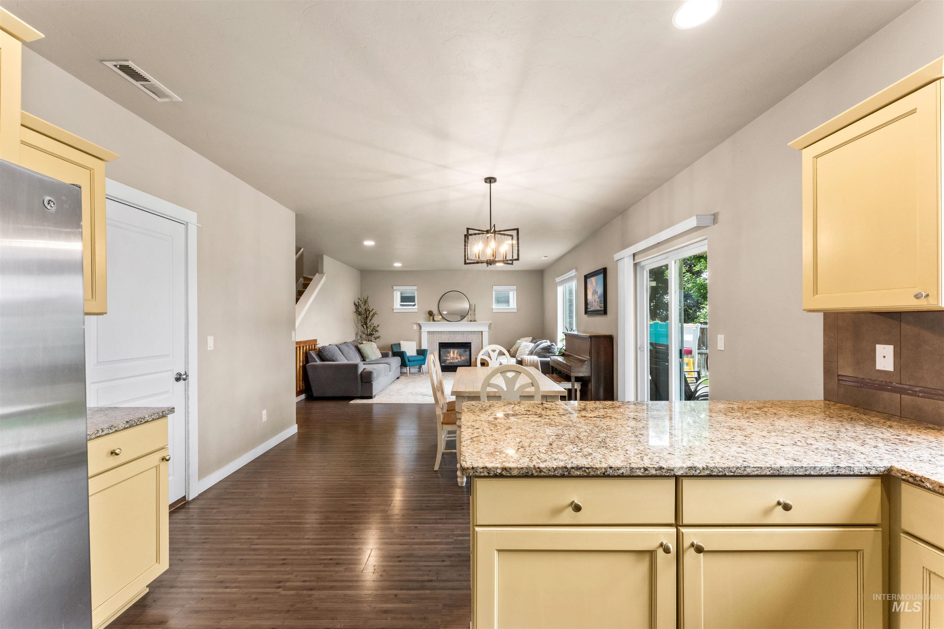 7443 W Skylight St, Boise, Idaho 83709, 4 Bedrooms, 2.5 Bathrooms, Residential For Sale, Price $545,000,MLS 98989730