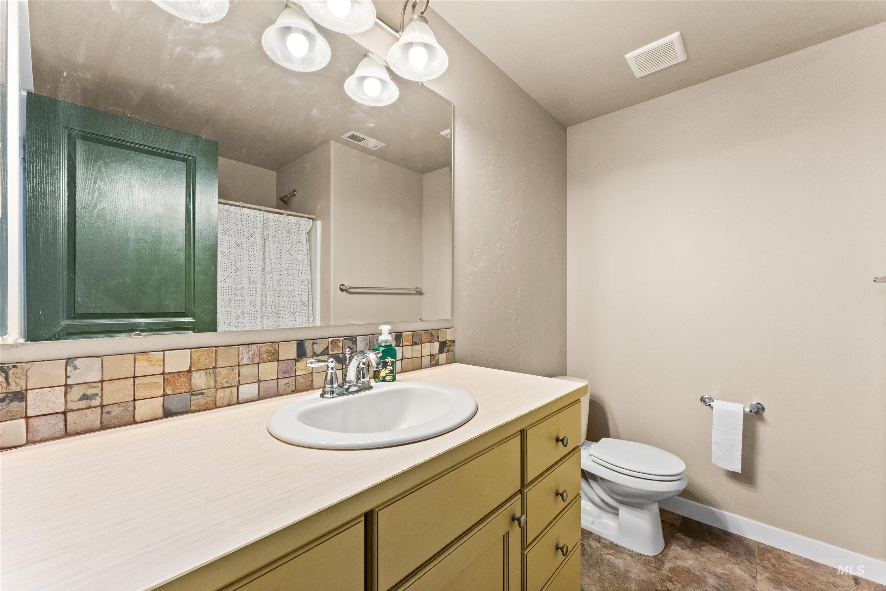 7443 W Skylight St, Boise, Idaho 83709, 4 Bedrooms, 2.5 Bathrooms, Residential For Sale, Price $545,000,MLS 98989730