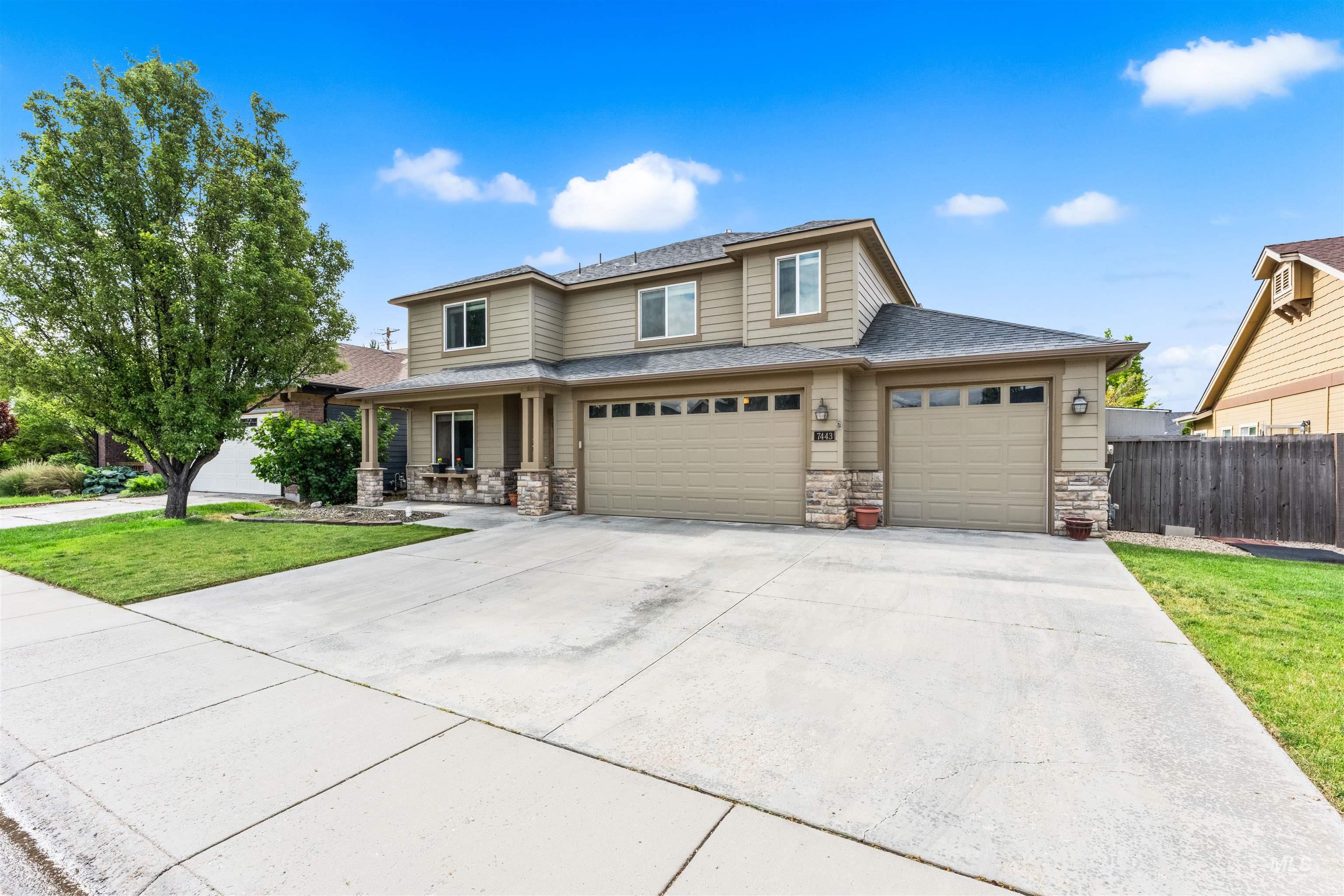 7443 W Skylight St, Boise, Idaho 83709, 4 Bedrooms, 2.5 Bathrooms, Residential For Sale, Price $545,000,MLS 98989730