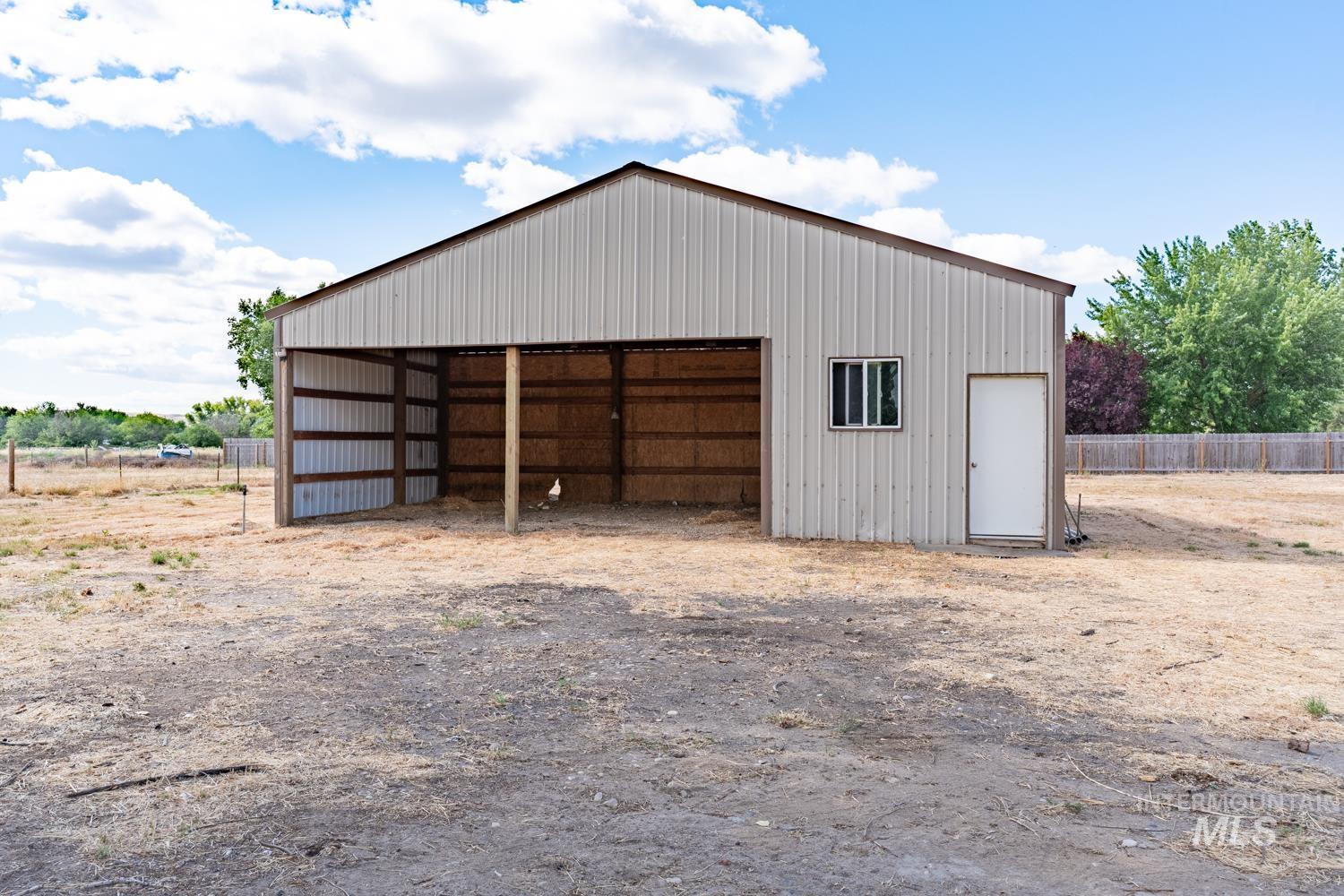 10530 Virginia Ln, Payette, Idaho 83661, 2 Bedrooms, 1 Bathroom, Residential For Sale, Price $640,000,MLS 98989731