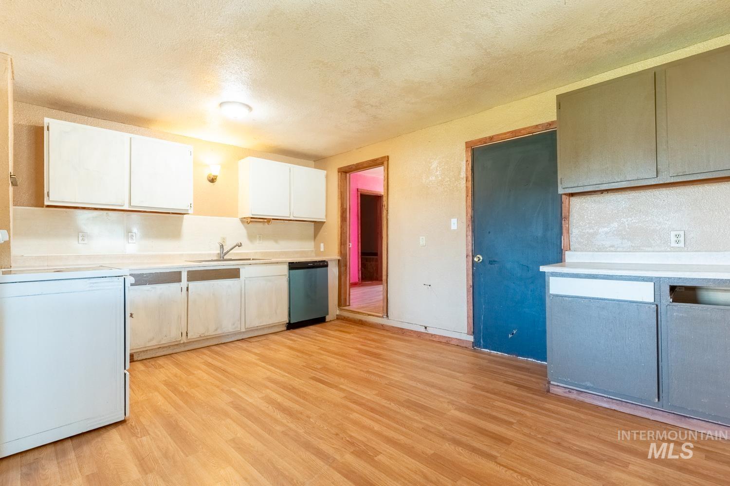 10530 Virginia Ln, Payette, Idaho 83661, 2 Bedrooms, 1 Bathroom, Residential For Sale, Price $650,000,MLS 98989731