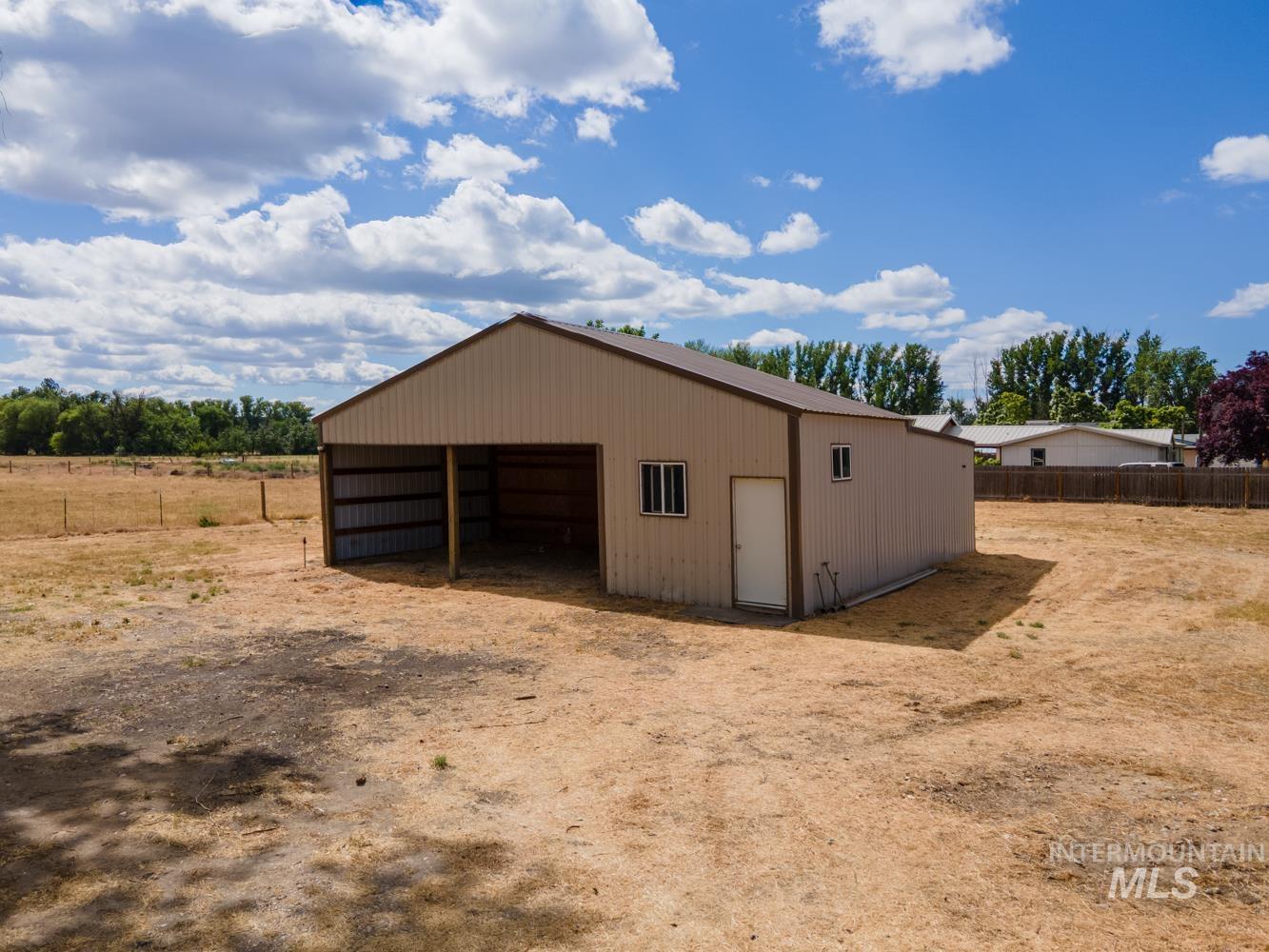 10530 Virginia Ln, Payette, Idaho 83661, 2 Bedrooms, 1 Bathroom, Residential For Sale, Price $650,000,MLS 98989731
