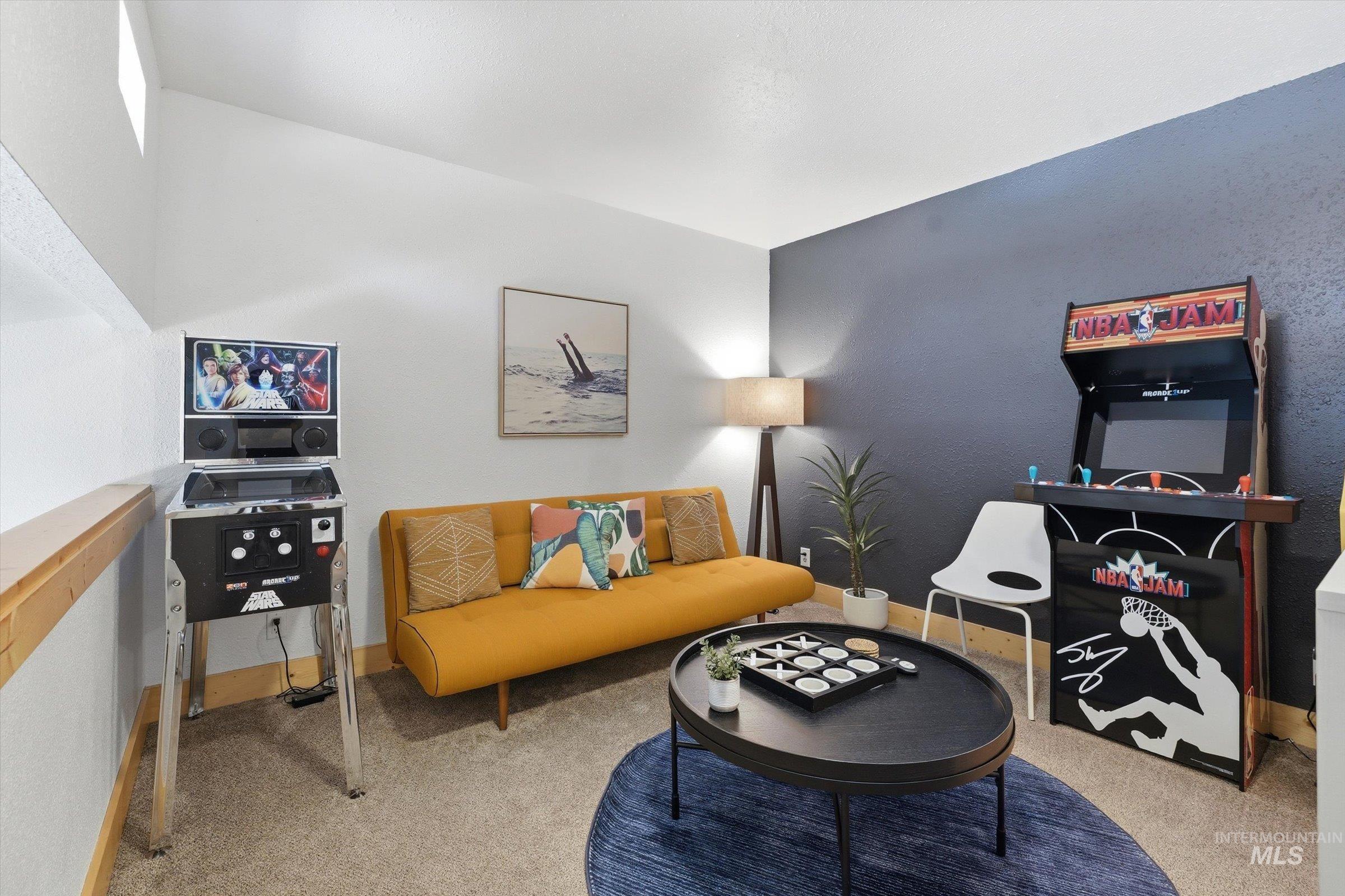 300 McBride, McCall, Idaho 83638, 2 Bedrooms, 2 Bathrooms, Residential For Sale, Price $389,900,MLS 98989738