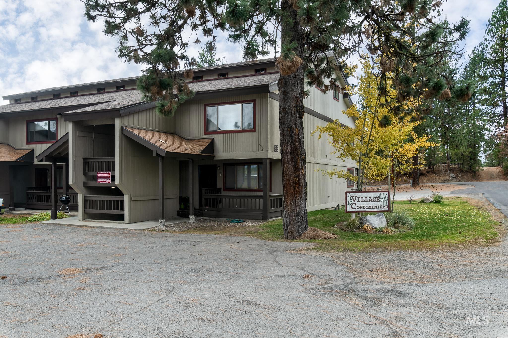 300 McBride, McCall, Idaho 83638, 2 Bedrooms, 2 Bathrooms, Residential For Sale, Price $389,900,MLS 98989738