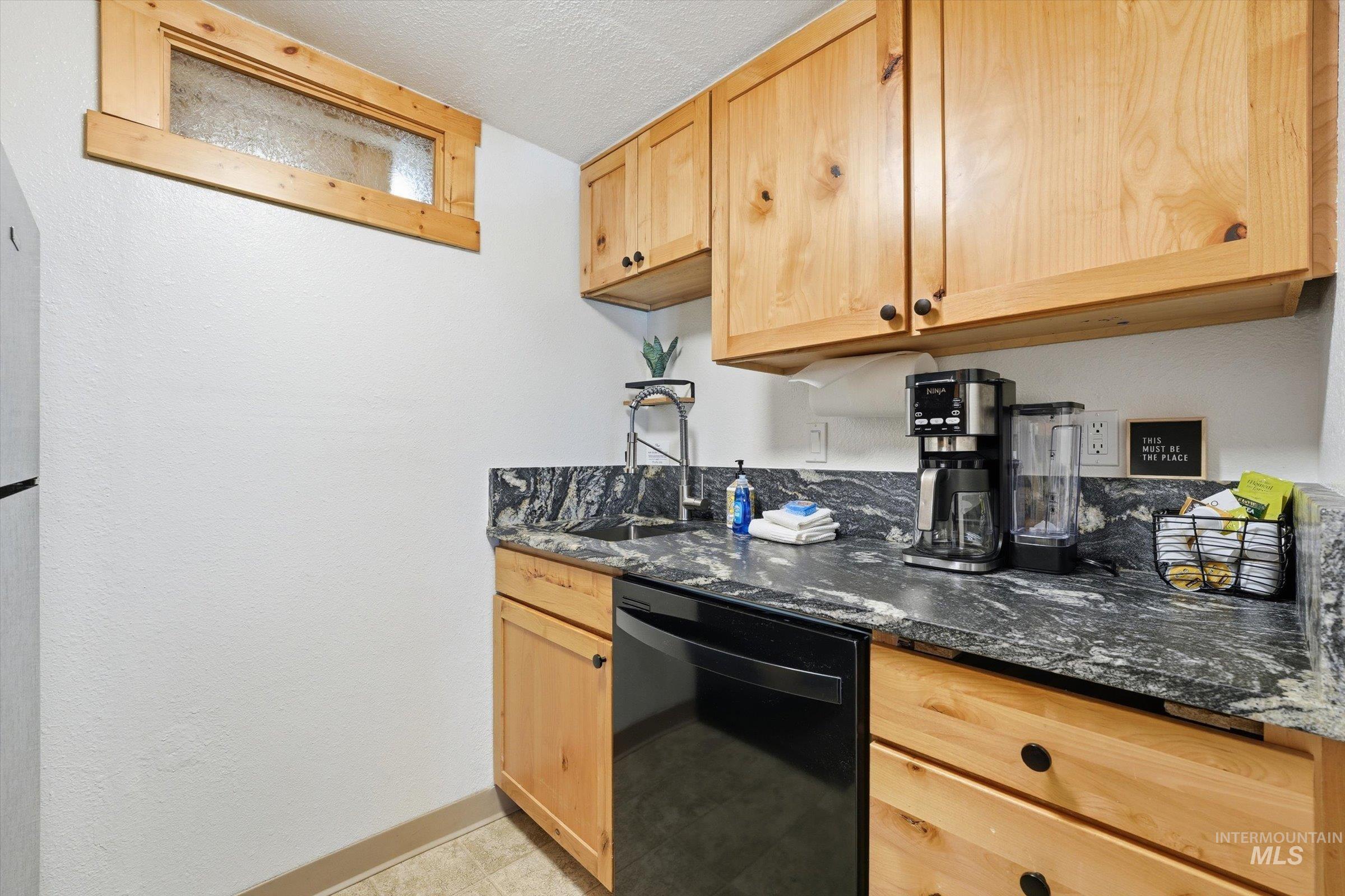 300 McBride, McCall, Idaho 83638, 2 Bedrooms, 2 Bathrooms, Residential For Sale, Price $389,900,MLS 98989738