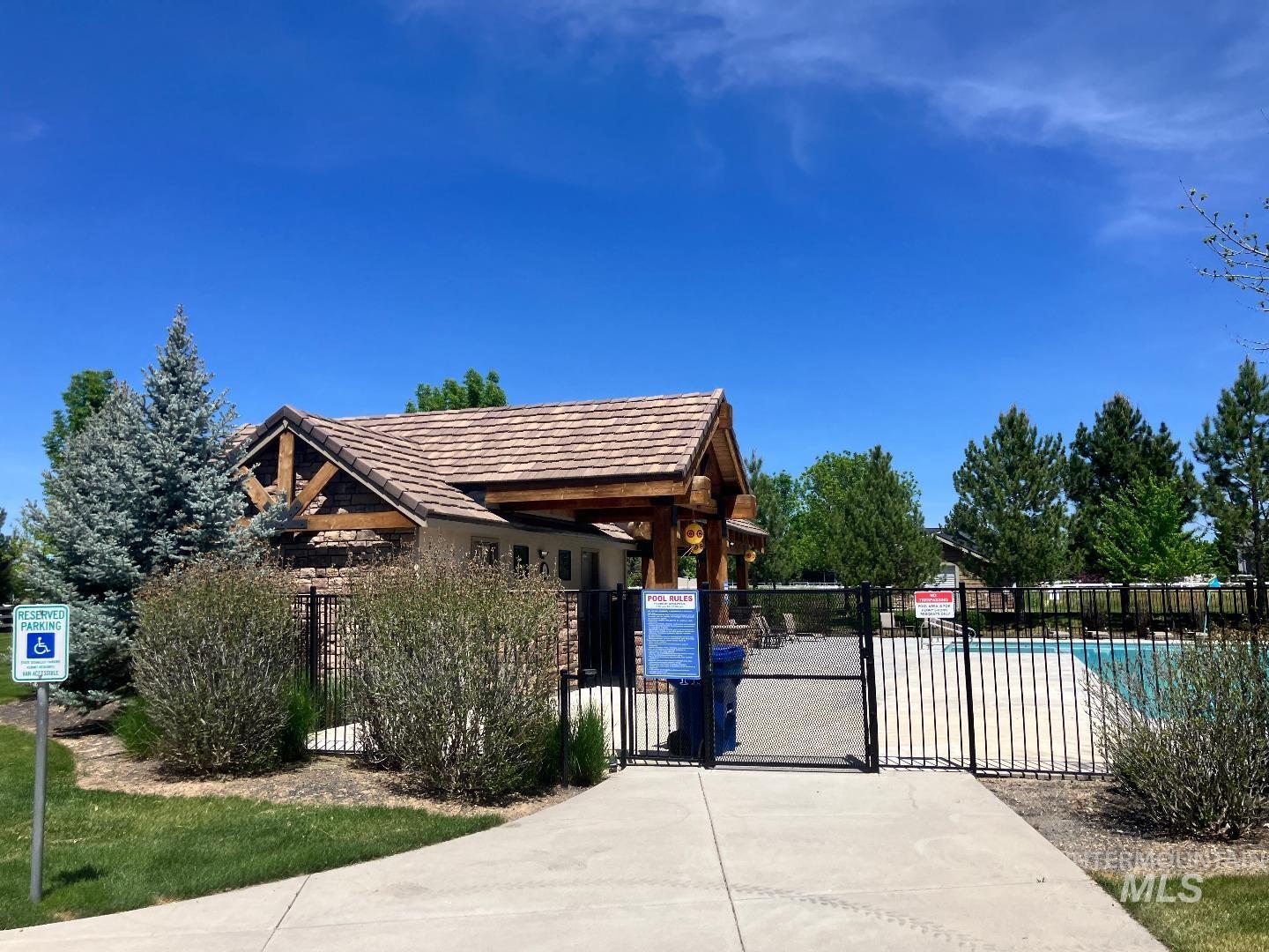 1912 N Lodge Creek Way, Eagle, Idaho 83616, 5 Bedrooms, 4 Bathrooms, Residential For Sale, Price $1,249,000,MLS 98989740