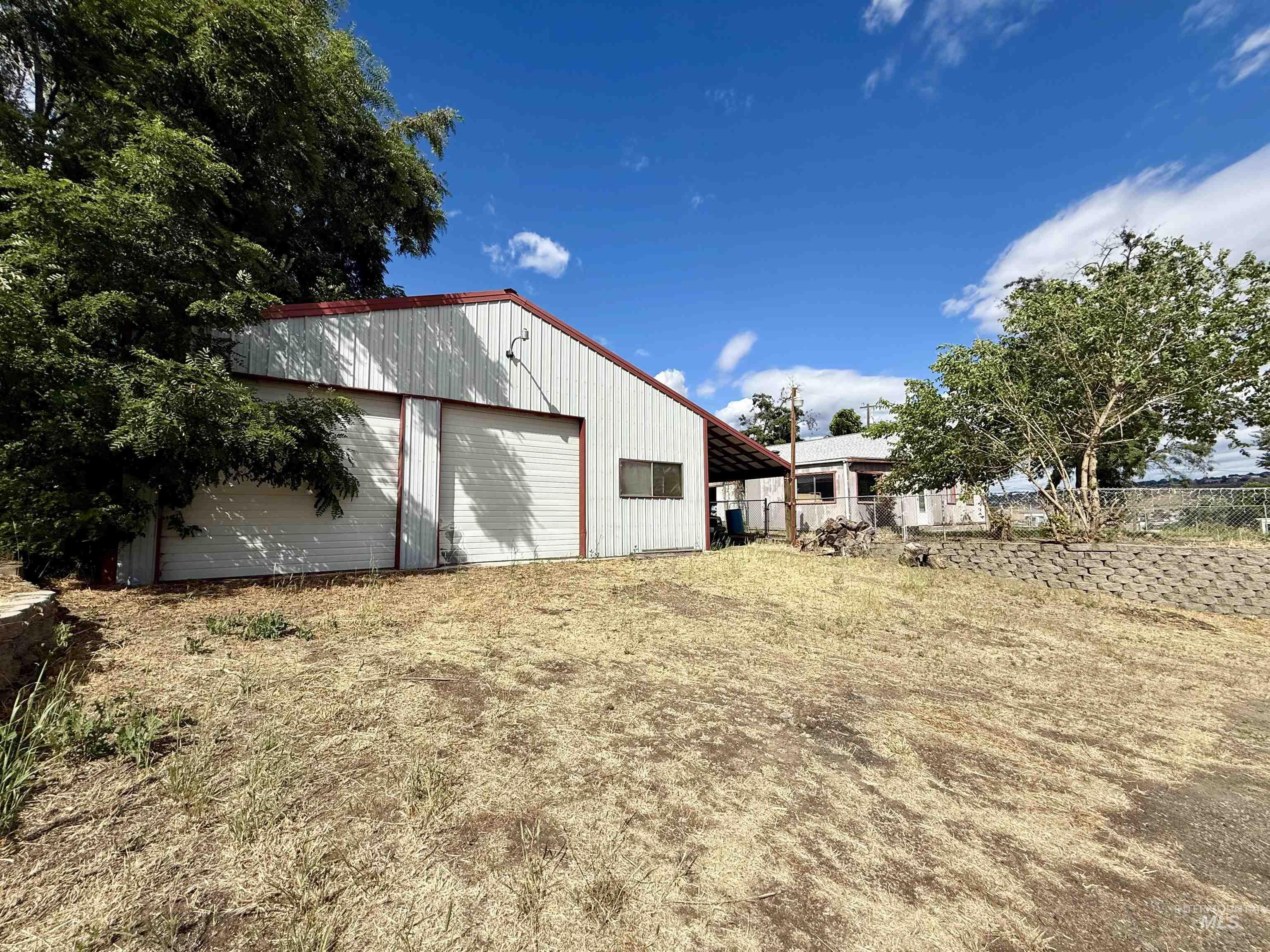 1040 Bridger Ln, Clarkston, Washington 99403, 3 Bedrooms, 1.5 Bathrooms, Residential For Sale, Price $200,000, 98989744