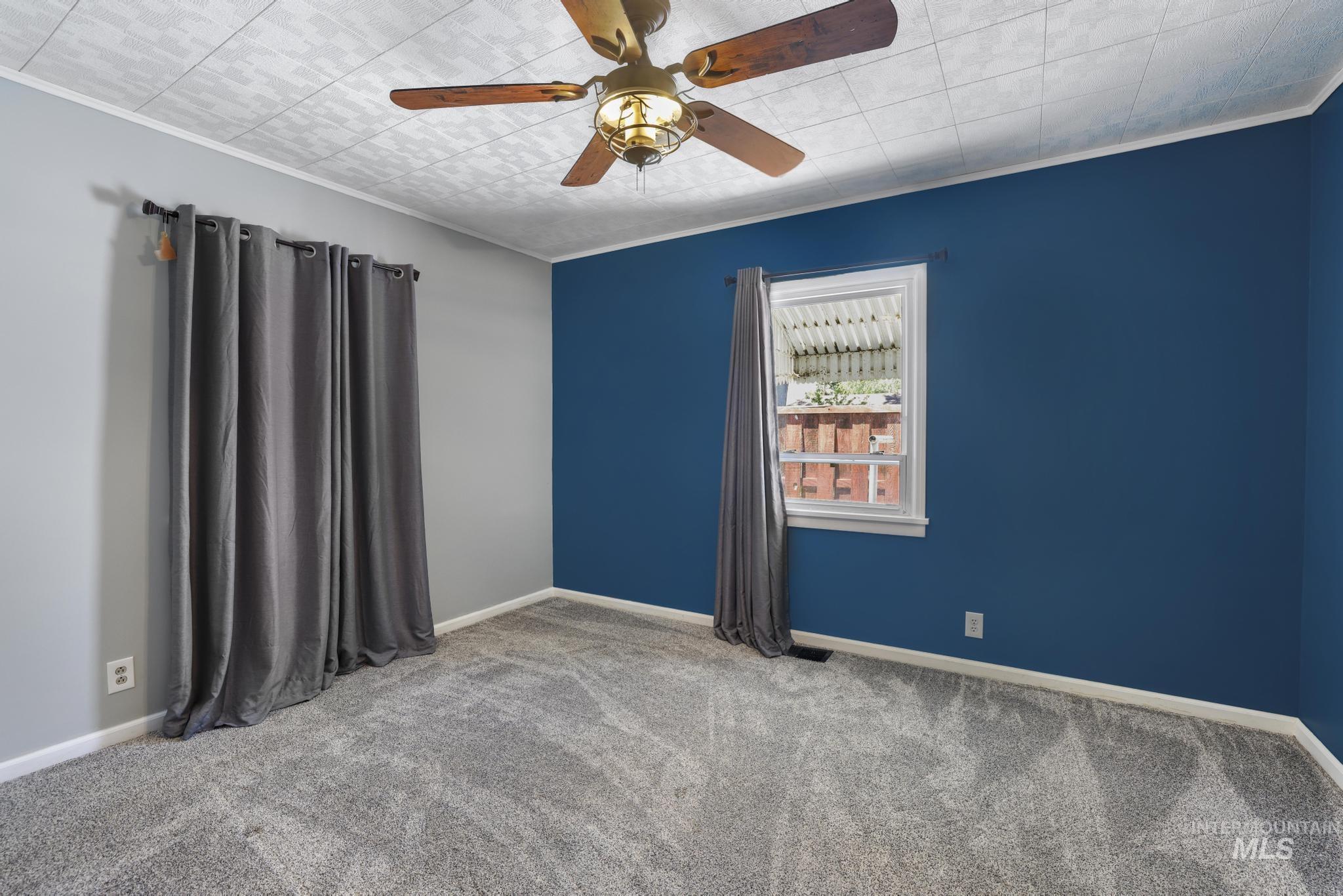 1692 Kimes St, Twin Falls, Idaho 83301, 2 Bedrooms, 2 Bathrooms, Residential For Sale, Price $303,500,MLS 98989746
