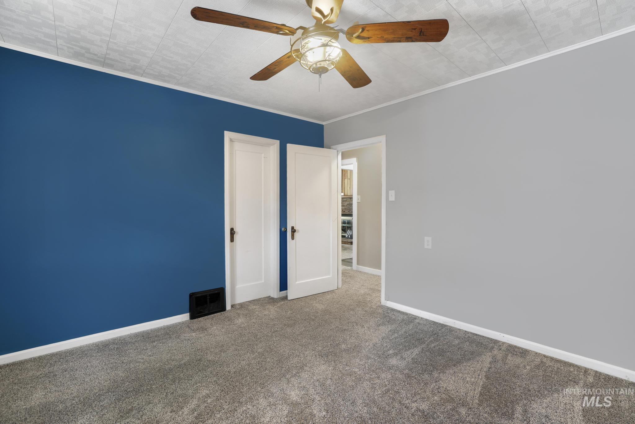 1692 Kimes St, Twin Falls, Idaho 83301, 2 Bedrooms, 2 Bathrooms, Residential For Sale, Price $303,500,MLS 98989746