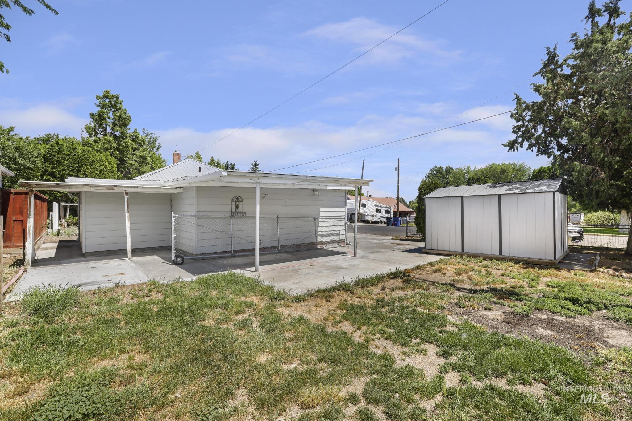 1692 Kimes St, Twin Falls, Idaho 83301, 2 Bedrooms, 2 Bathrooms, Residential For Sale, Price $303,500,MLS 98989746