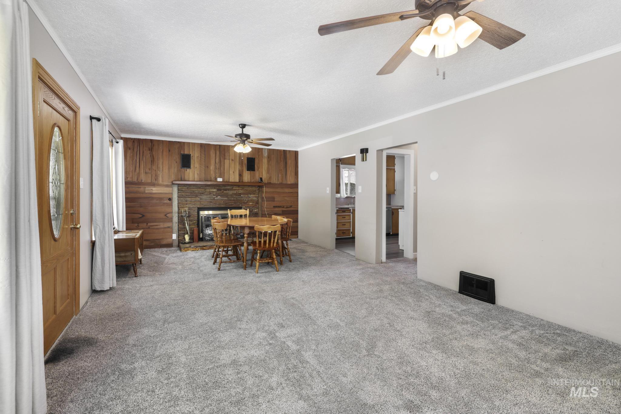 1692 Kimes St, Twin Falls, Idaho 83301, 2 Bedrooms, 2 Bathrooms, Residential For Sale, Price $303,500,MLS 98989746