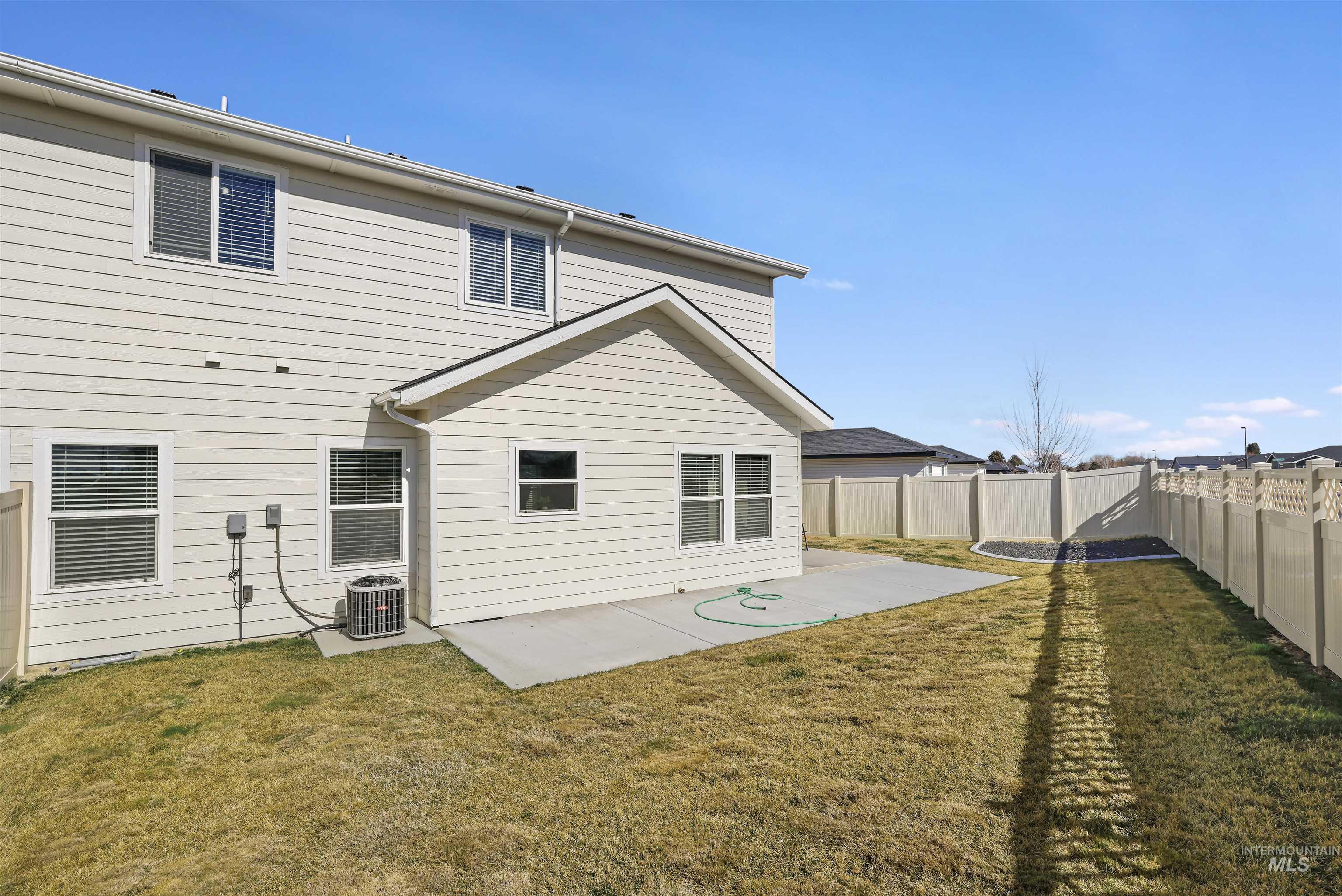 893/899 Shadowleaf, Twin Falls, Idaho 83301, 6 Bedrooms, 4.5 Bathrooms, Residential For Sale, Price $739,000,MLS 98989747