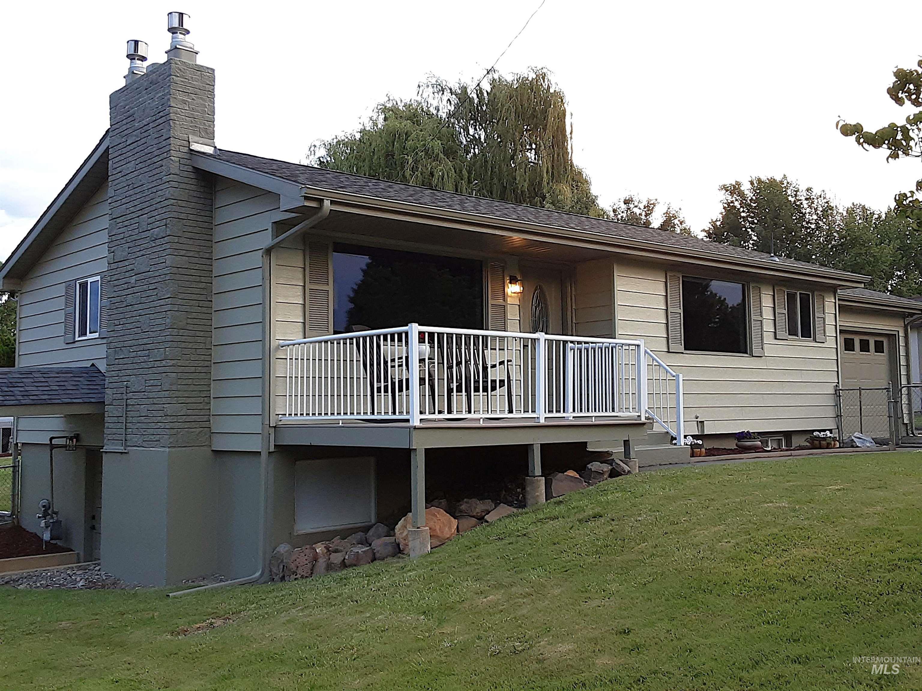 1423 Grelle Ave, Lewiston, Idaho 83501, 4 Bedrooms, 2 Bathrooms, Residential For Sale, Price $419,900,MLS 98989748