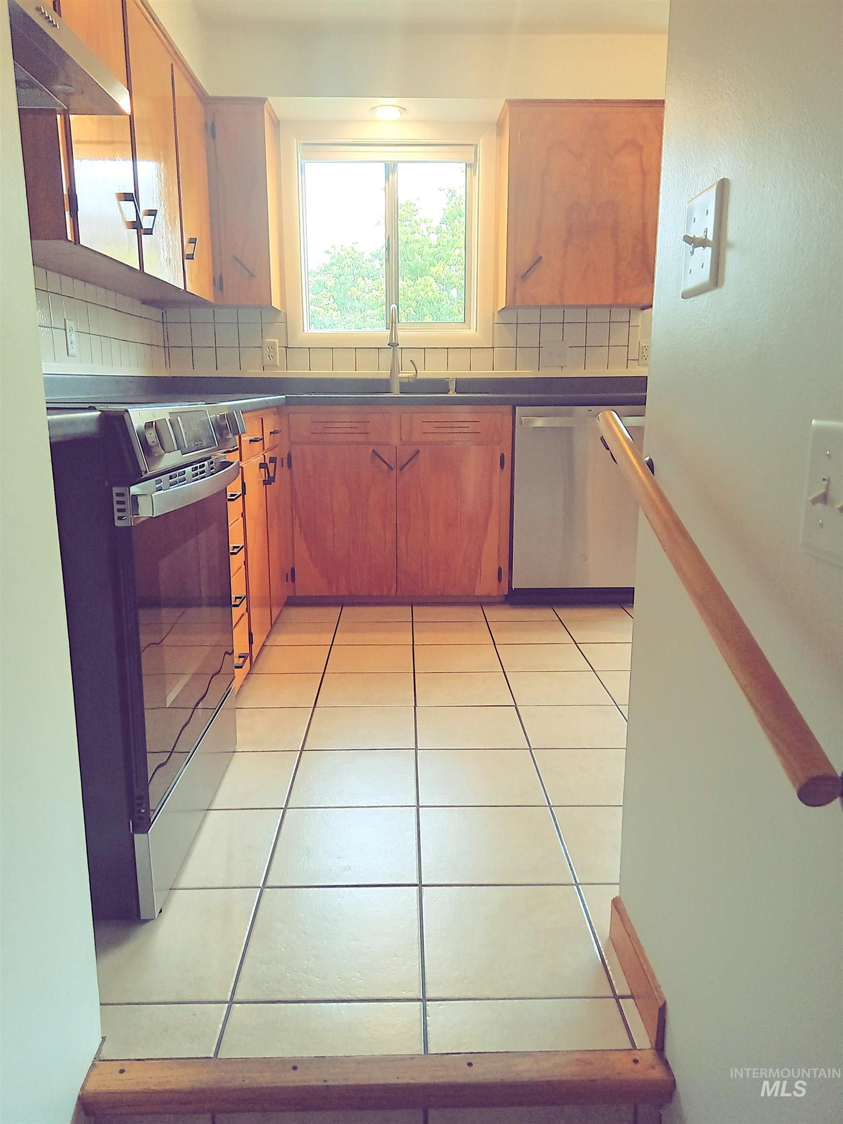 1423 Grelle Ave, Lewiston, Idaho 83501, 4 Bedrooms, 2 Bathrooms, Residential For Sale, Price $400,000, 98989748