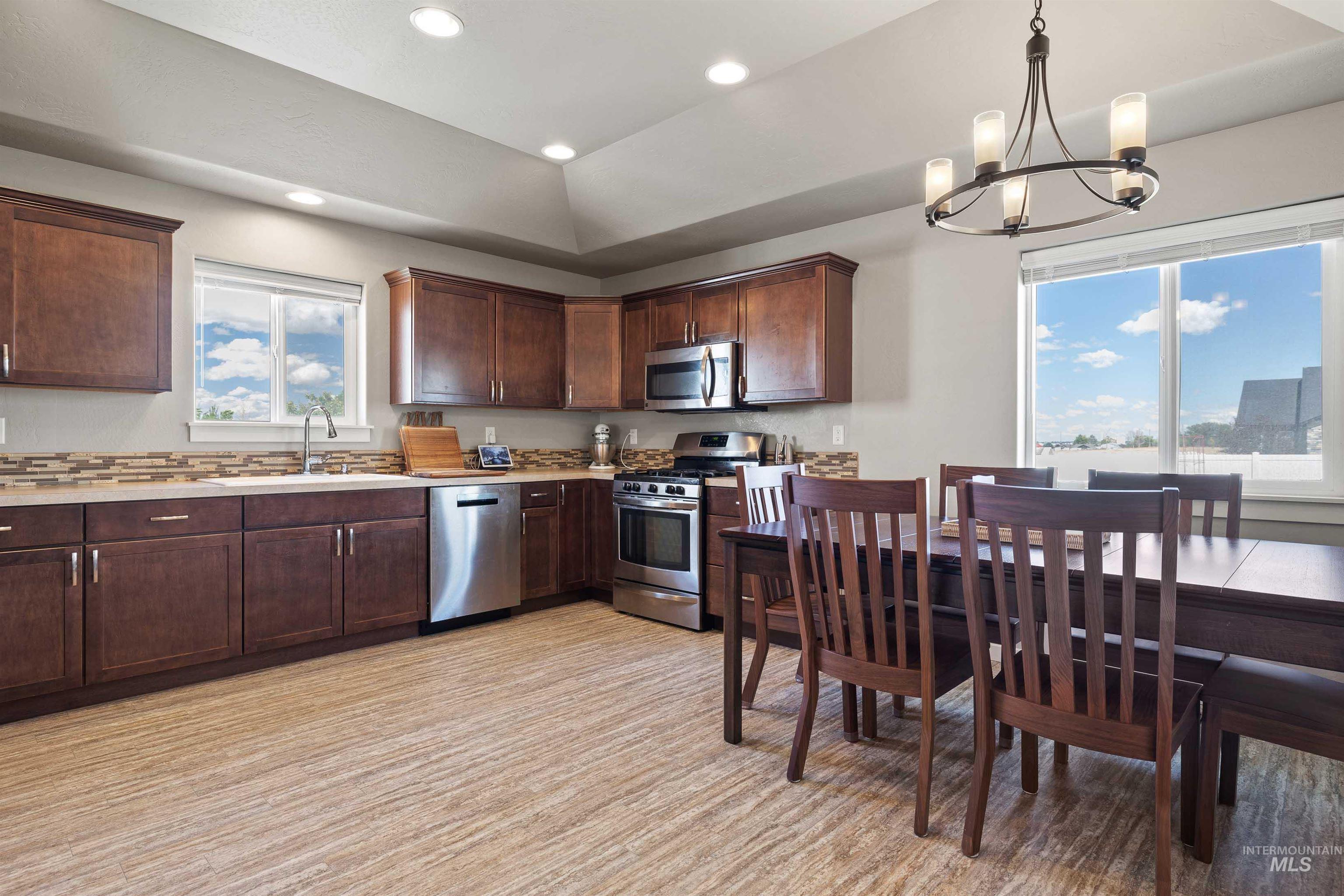 1323 Flint, Twin Falls, Idaho 83301, 3 Bedrooms, 2 Bathrooms, Residential For Sale, Price $359,000,MLS 98989750
