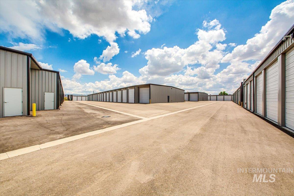 7373 S Federal Way Unit 43, Boise, Idaho 83716-9121, Business/Commercial For Sale, Price $106,000,MLS 98989751
