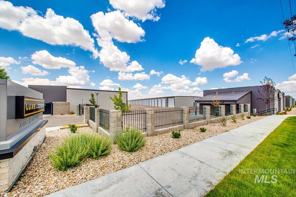 7373 S Federal Way Unit 43, Boise, Idaho 83716-9121, Business/Commercial For Sale, Price $106,000,MLS 98989751