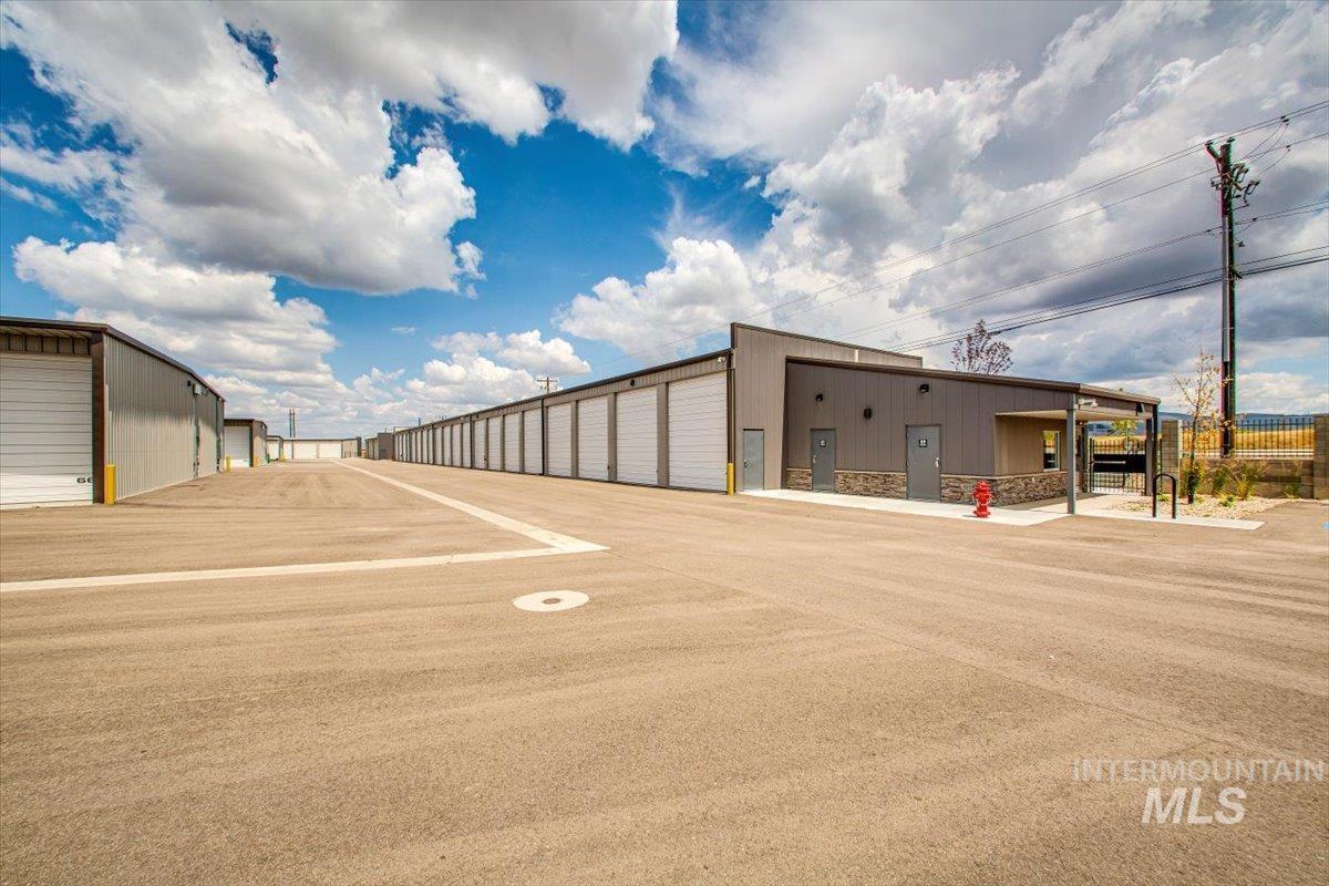 7373 S Federal Way Unit 43, Boise, Idaho 83716-9121, Business/Commercial For Sale, Price $106,000,MLS 98989751