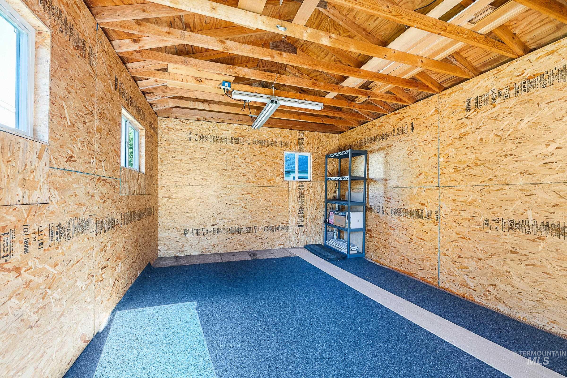 371 S Harlan Pl, Eagle, Idaho 83616-4917, 3 Bedrooms, 2 Bathrooms, Residential For Sale, Price $550,000,MLS 98989752