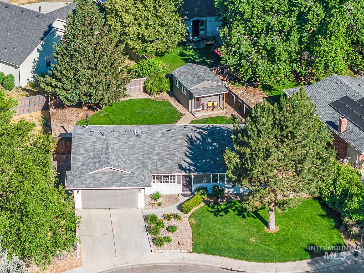 371 S Harlan Pl, Eagle, Idaho 83616-4917, 3 Bedrooms, 2 Bathrooms, Residential For Sale, Price $550,000, 98989752