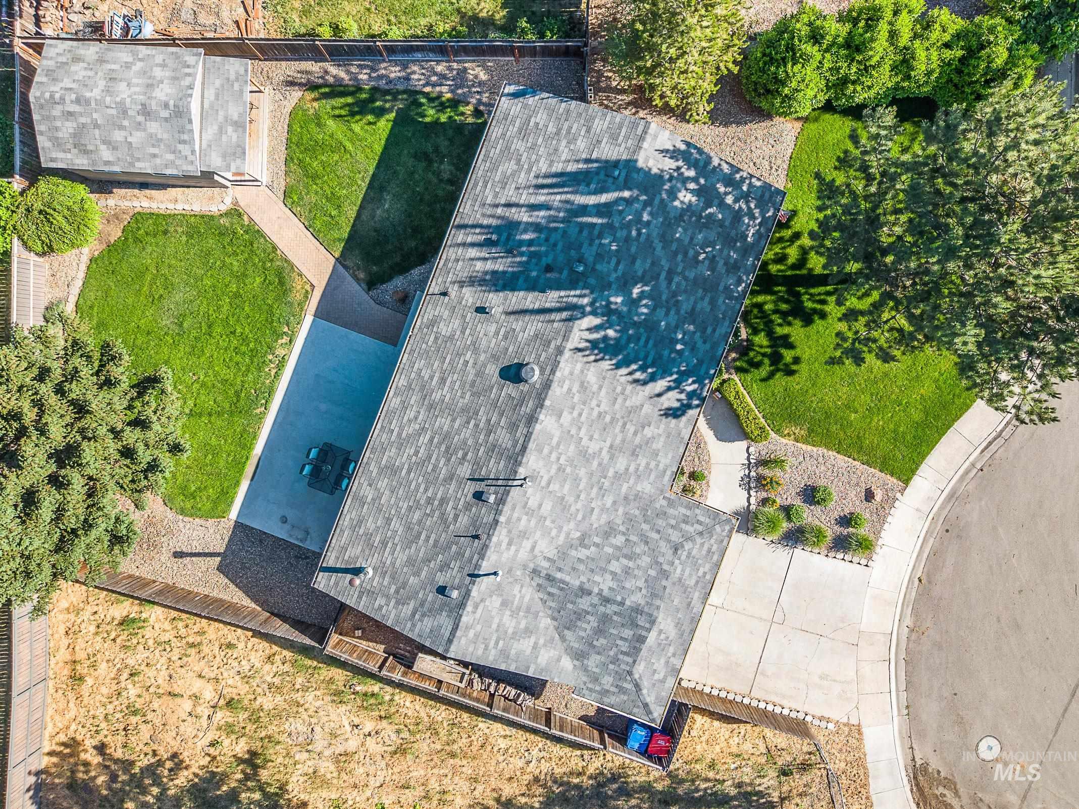 371 S Harlan Pl, Eagle, Idaho 83616-4917, 3 Bedrooms, 2 Bathrooms, Residential For Sale, Price $550,000,MLS 98989752