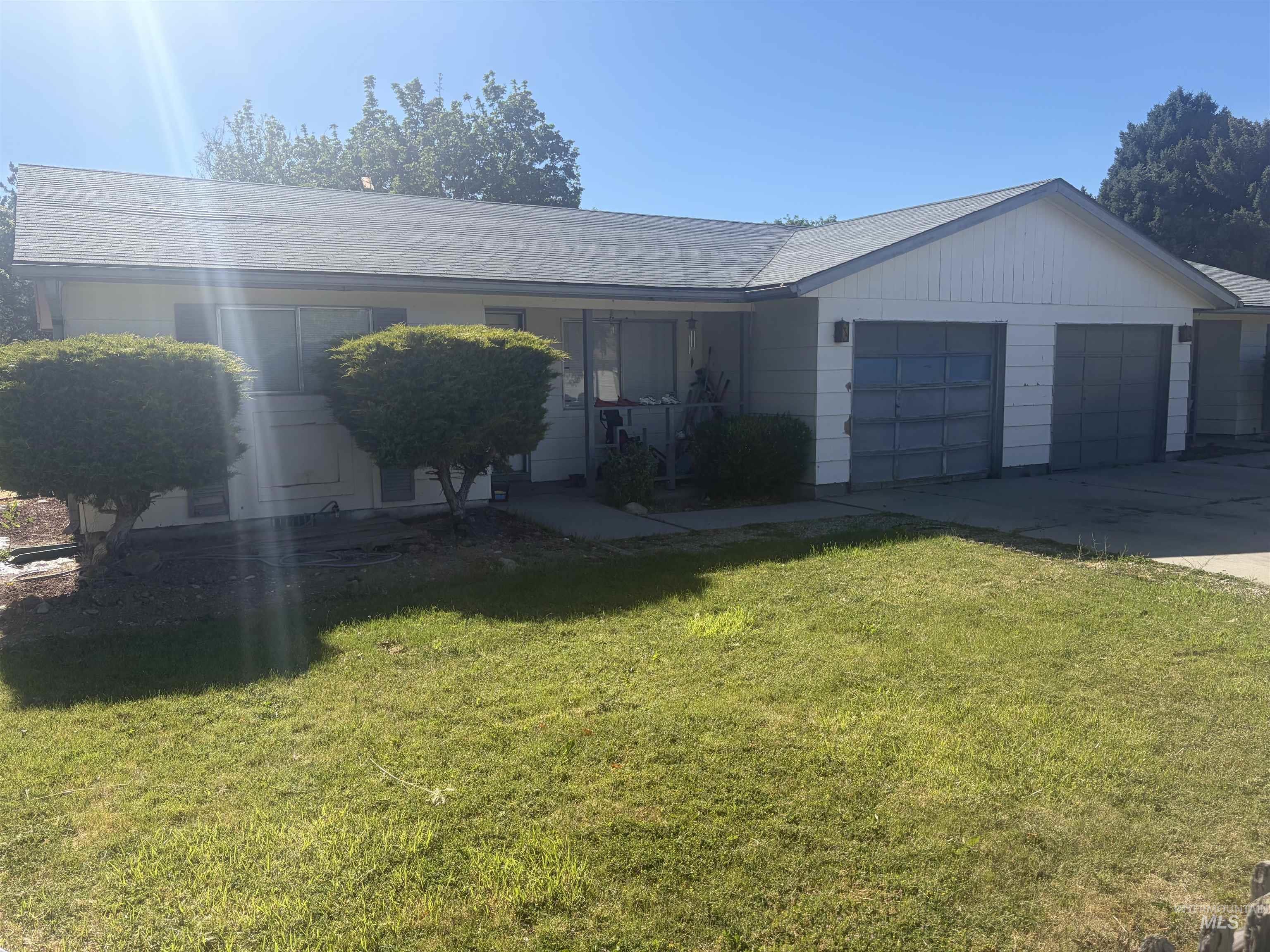 2321 & 2323 N Hampton Rd, Boise, Idaho 83704, 3 Bedrooms, 1 Bathroom, Residential Income For Sale, Price $470,000,MLS 98989754