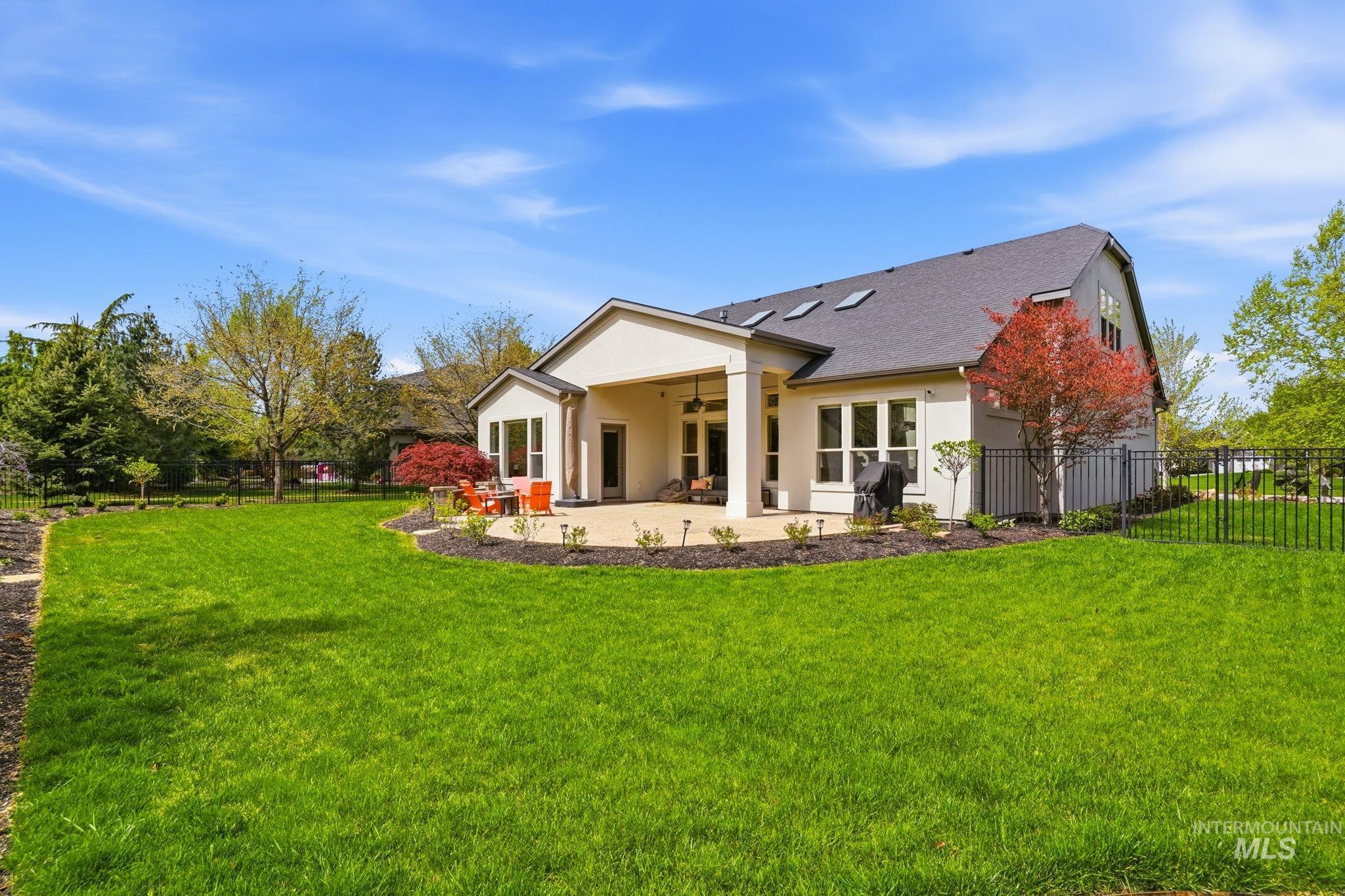 3765 W Dublin Dr, Eagle, Idaho 83616, 3 Bedrooms, 2.5 Bathrooms, Residential For Sale, Price $935,000,MLS 98989755