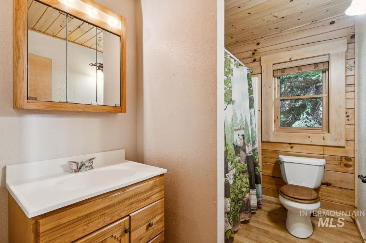 220 Ernesto, McCall, Idaho 83686, 3 Bedrooms, 2 Bathrooms, Residential For Sale, Price $799,900,MLS 98989758