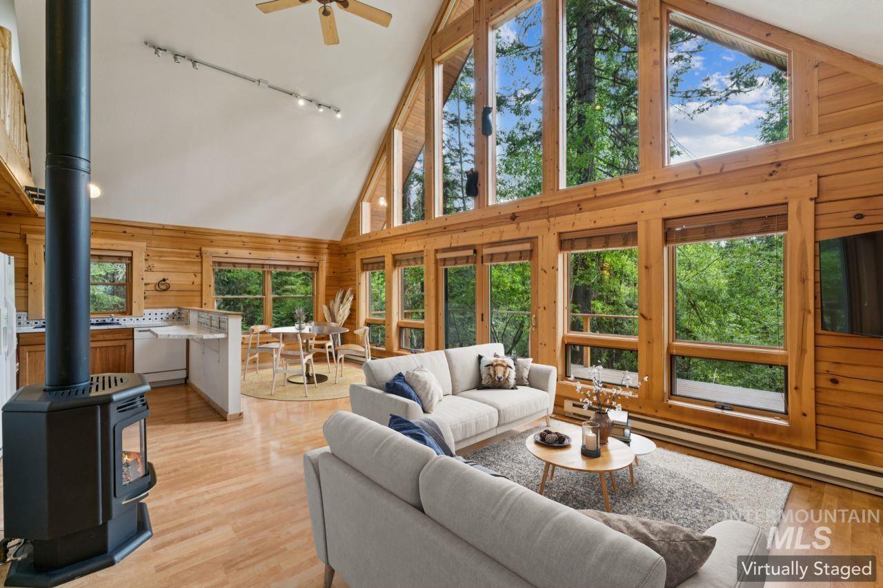 220 Ernesto, McCall, Idaho 83686, 3 Bedrooms, 2 Bathrooms, Residential For Sale, Price $799,900,MLS 98989758