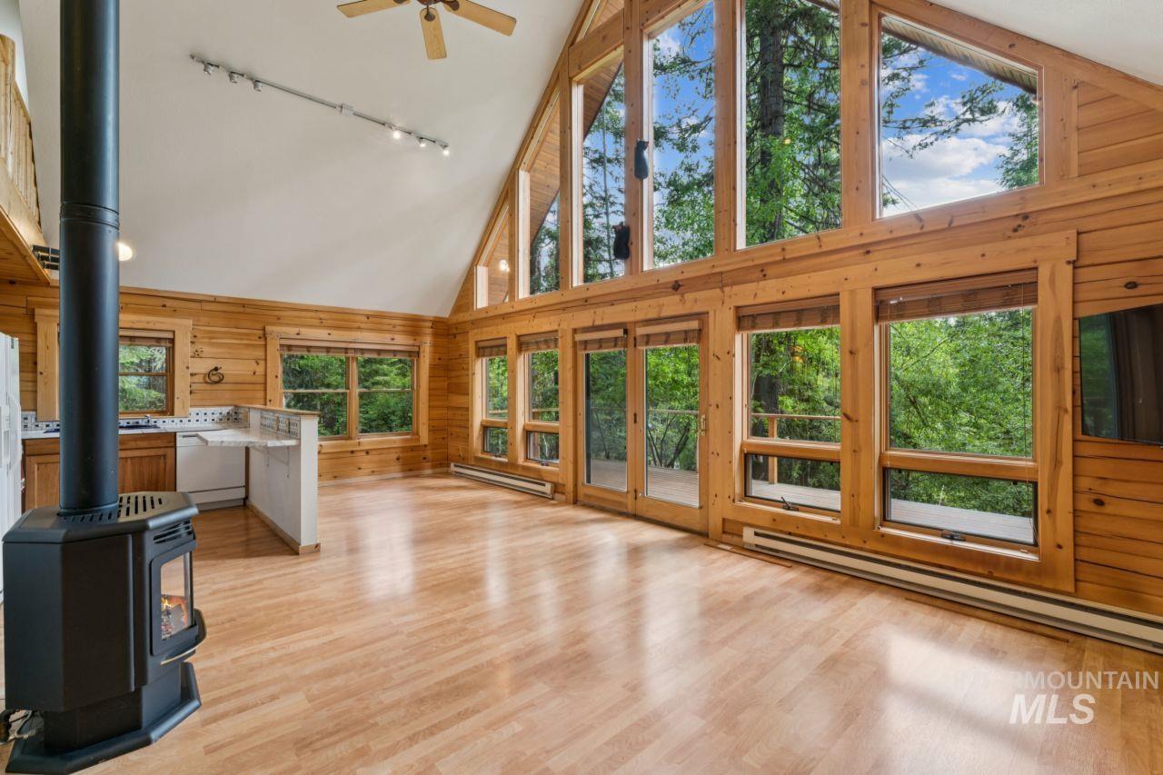 220 Ernesto, McCall, Idaho 83686, 3 Bedrooms, 2 Bathrooms, Residential For Sale, Price $799,900,MLS 98989758