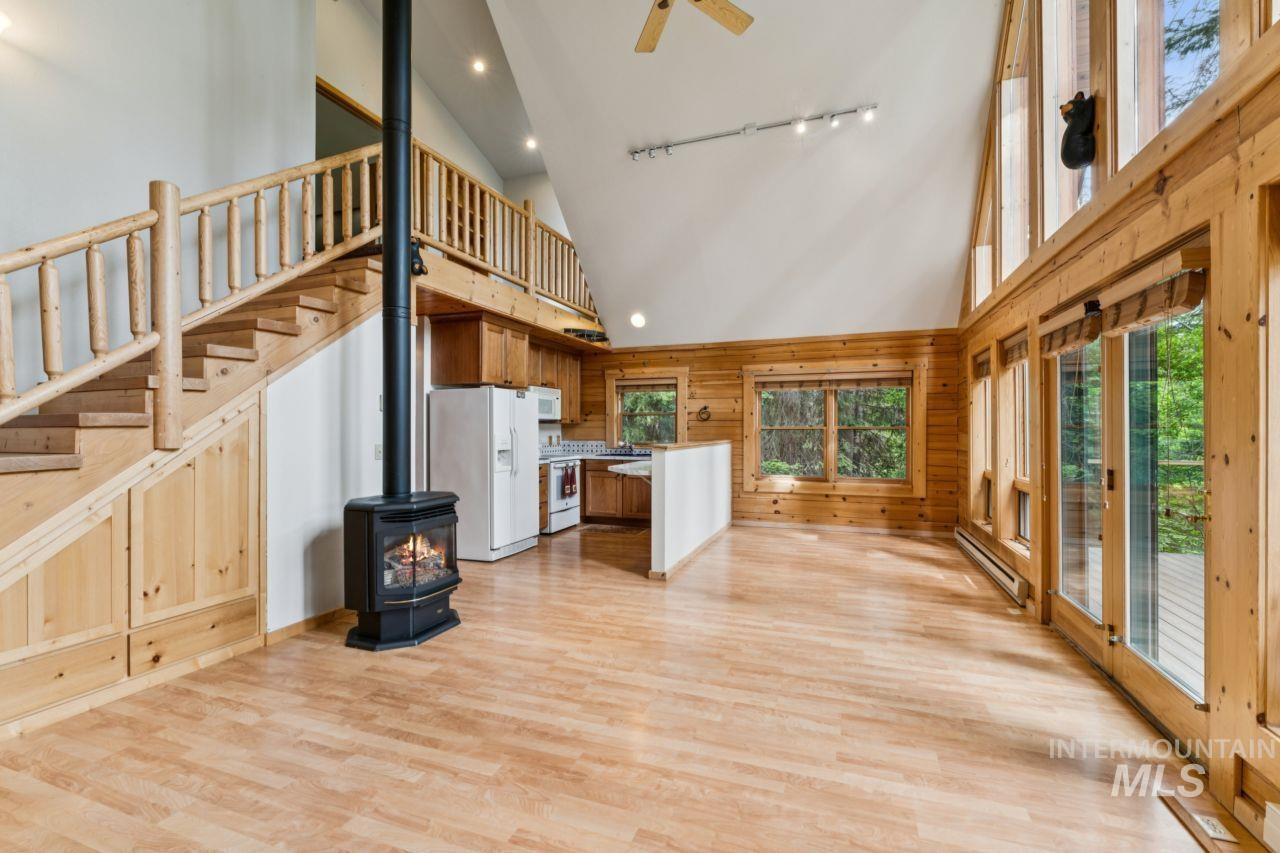 220 Ernesto, McCall, Idaho 83686, 3 Bedrooms, 2 Bathrooms, Residential For Sale, Price $799,900,MLS 98989758