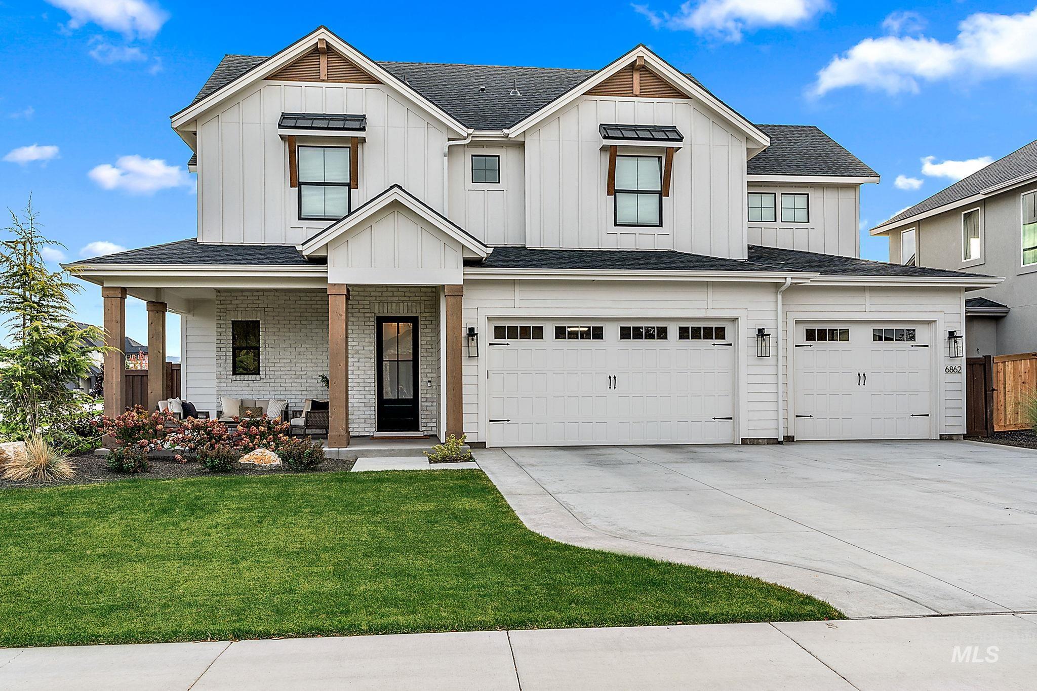 6862 N Willowside Ave, Meridian, Idaho 83646, 4 Bedrooms, 3.5 Bathrooms, Residential For Sale, Price $979,000,MLS 98989759