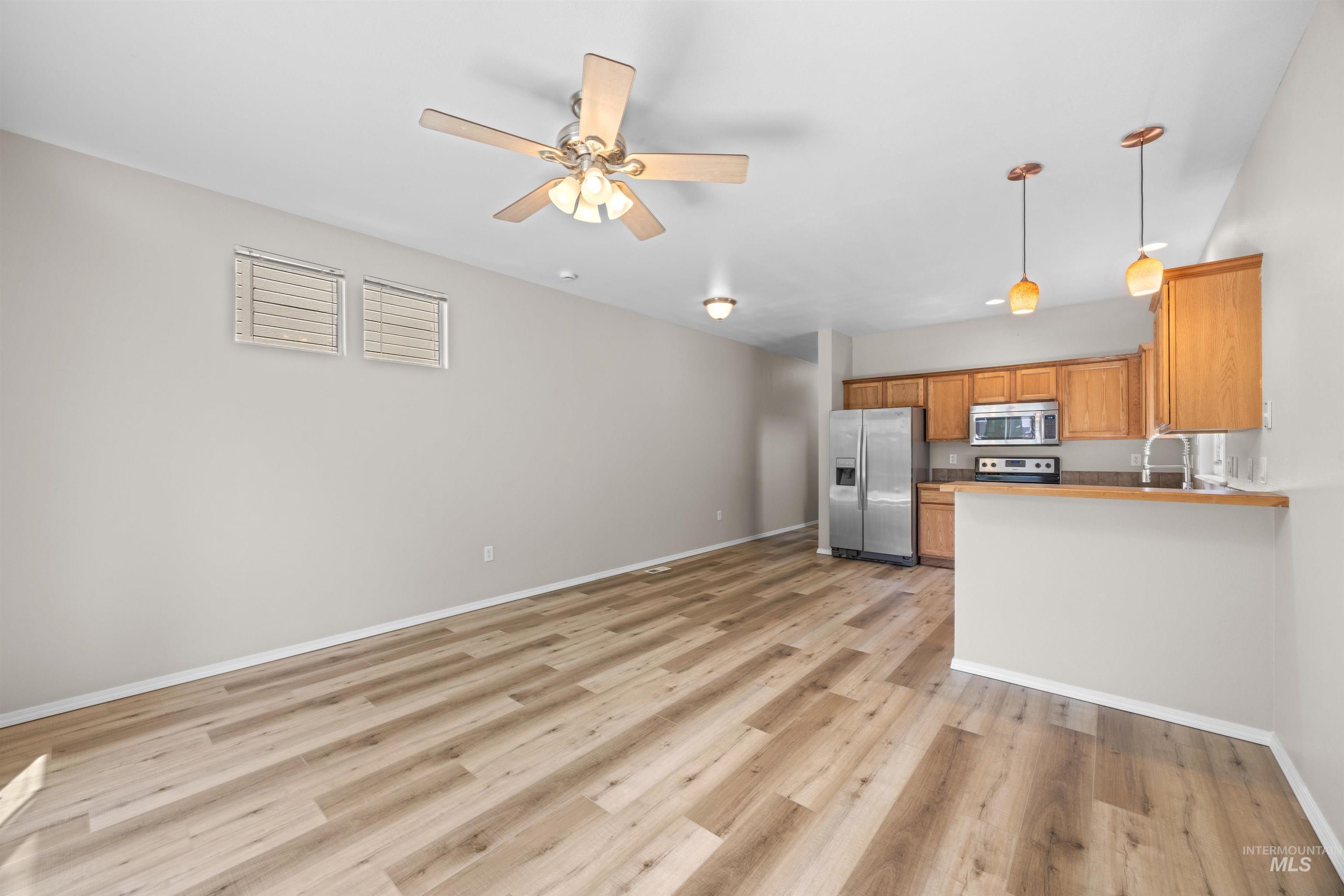 2903 W Lemhi, Boise, Idaho 83705, 3 Bedrooms, 2.5 Bathrooms, Residential For Sale, Price $425,000,MLS 98989763