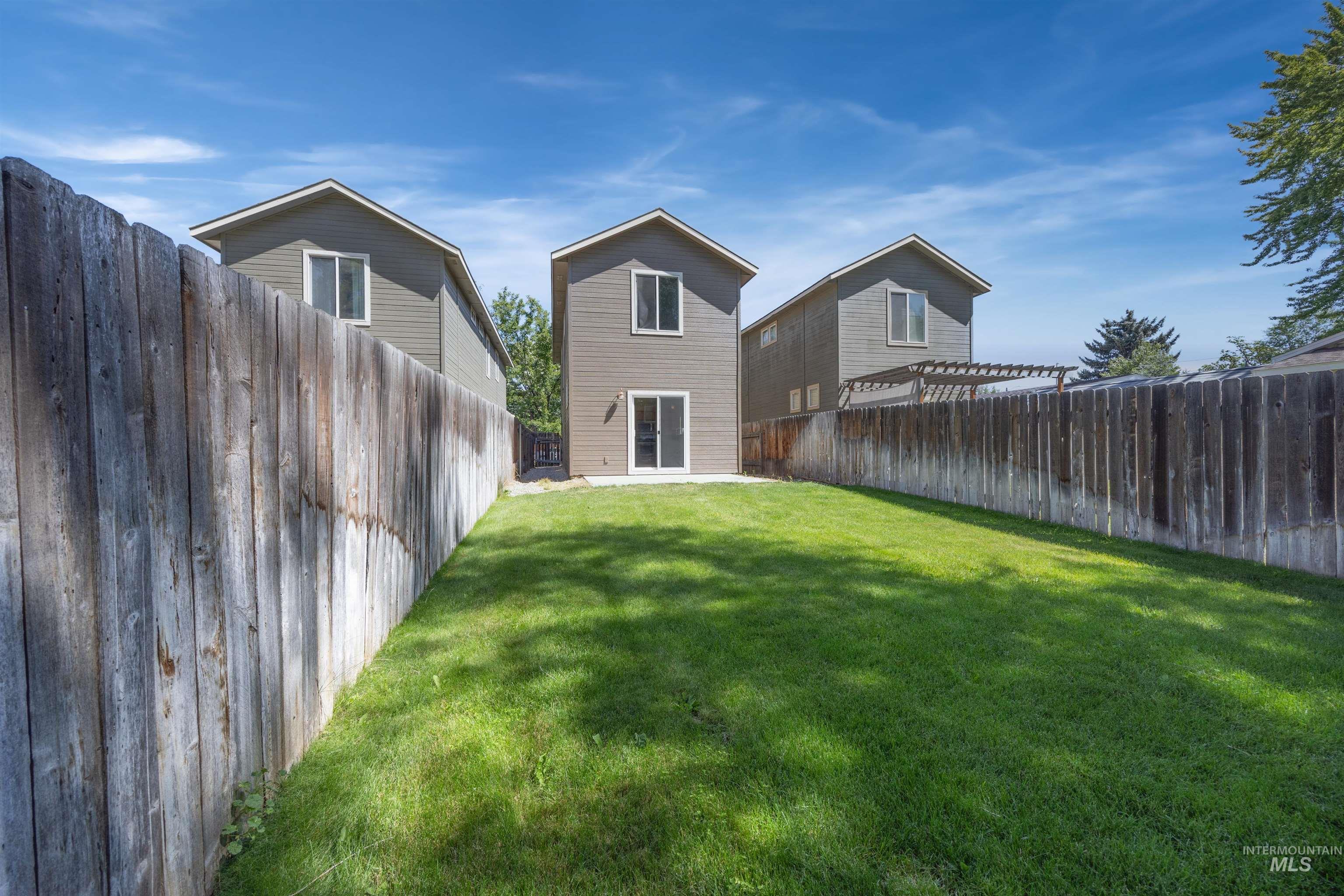 2903 W Lemhi, Boise, Idaho 83705, 3 Bedrooms, 2.5 Bathrooms, Residential For Sale, Price $425,000,MLS 98989763