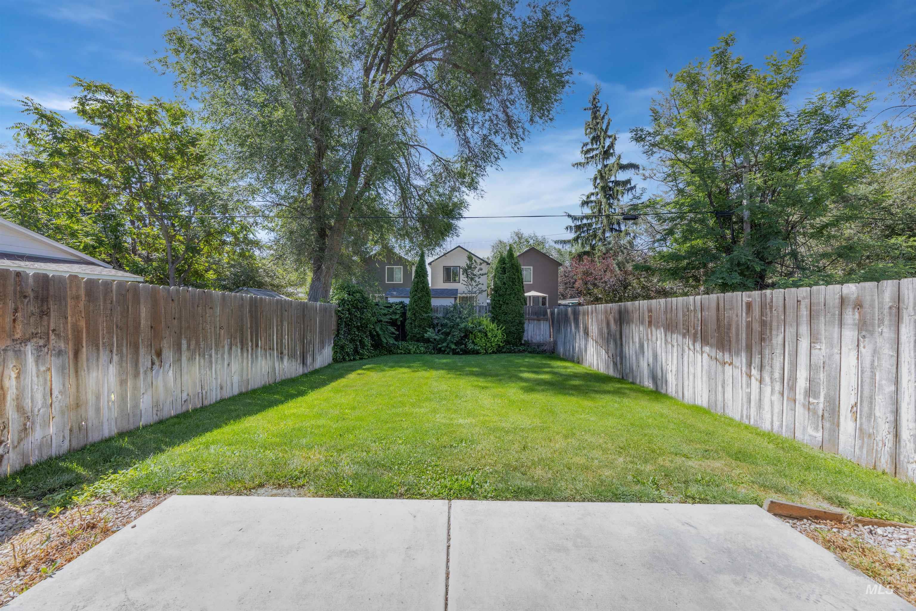2903 W Lemhi, Boise, Idaho 83705, 3 Bedrooms, 2.5 Bathrooms, Residential For Sale, Price $425,000,MLS 98989763