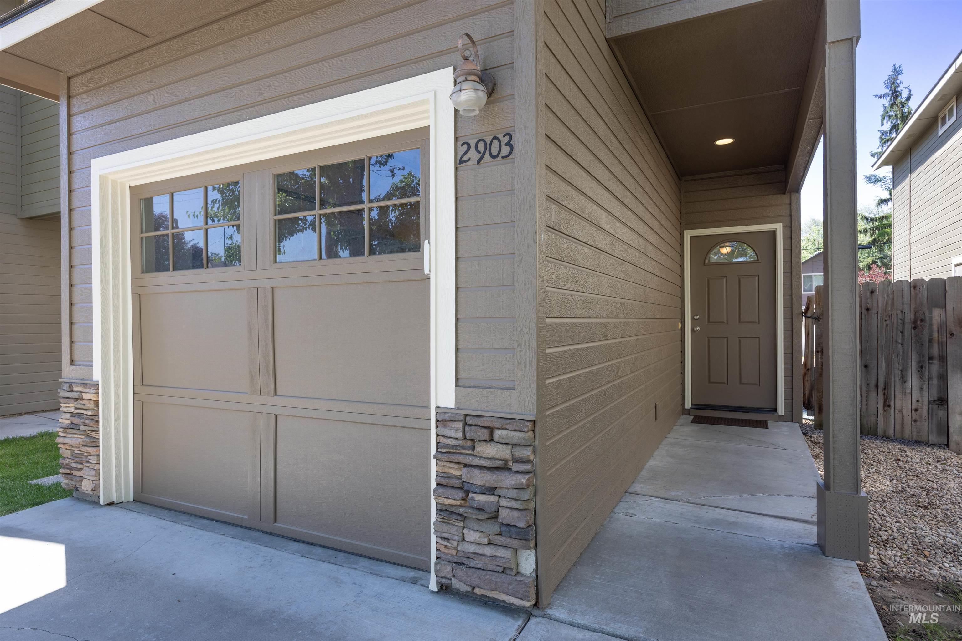 2903 W Lemhi, Boise, Idaho 83705, 3 Bedrooms, 2.5 Bathrooms, Residential For Sale, Price $425,000,MLS 98989763