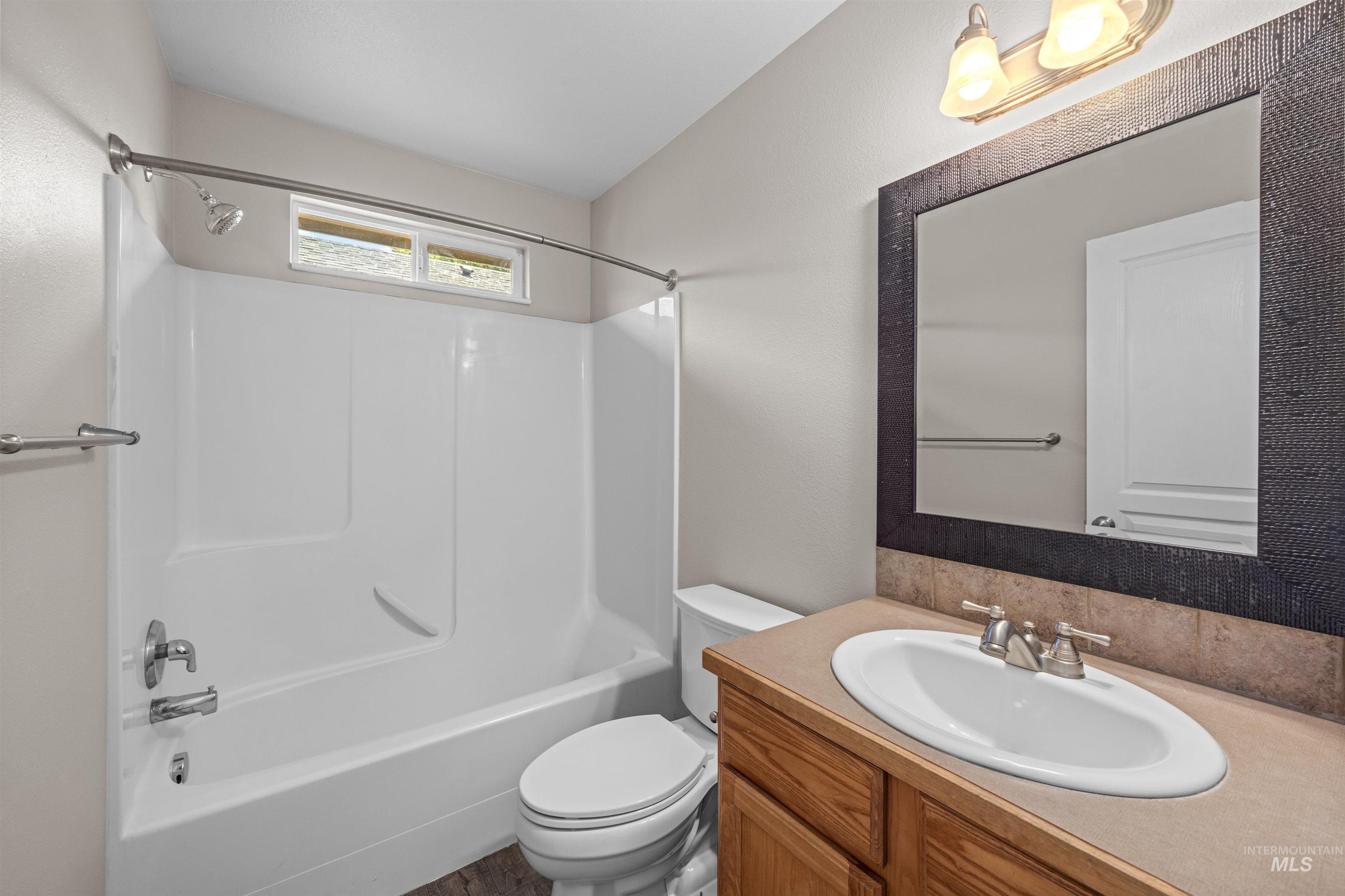 2903 W Lemhi, Boise, Idaho 83705, 3 Bedrooms, 2.5 Bathrooms, Residential For Sale, Price $425,000,MLS 98989763