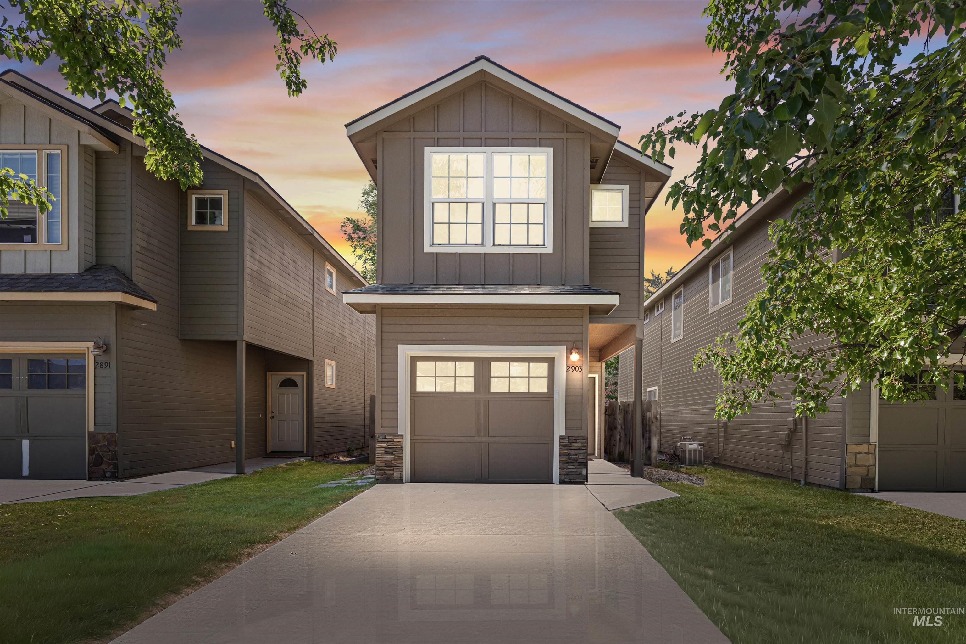 2903 W Lemhi, Boise, Idaho 83705, 3 Bedrooms, 2.5 Bathrooms, Residential For Sale, Price $425,000,MLS 98989763