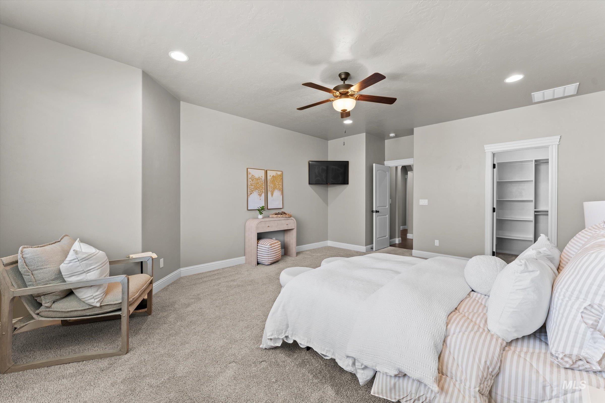 5440 W Rosslare, Eagle, Idaho 83616, 3 Bedrooms, 2.5 Bathrooms, Residential For Sale, Price $775,000, 98989764