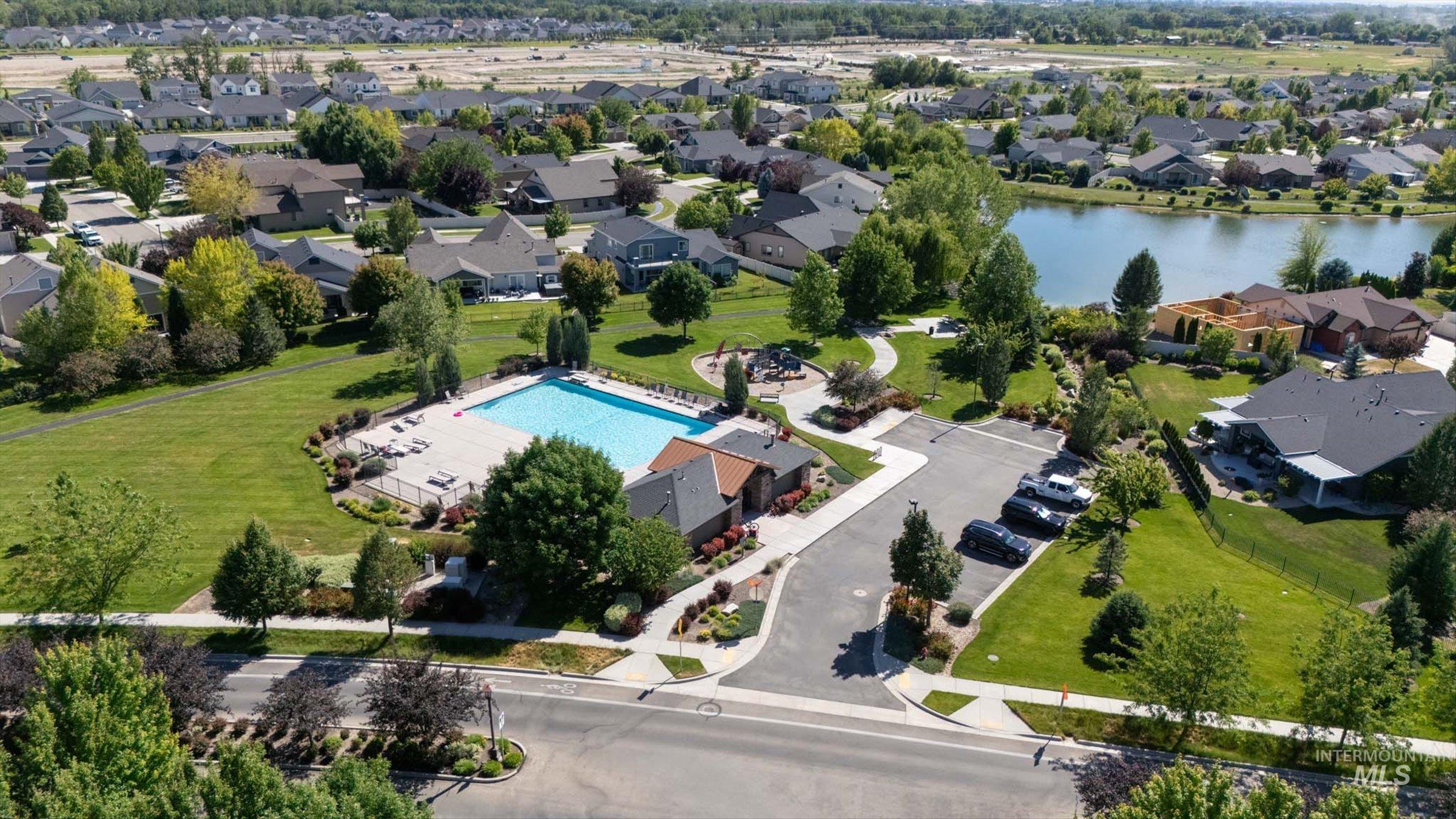 5440 W Rosslare, Eagle, Idaho 83616, 3 Bedrooms, 2.5 Bathrooms, Residential For Sale, Price $775,000, 98989764