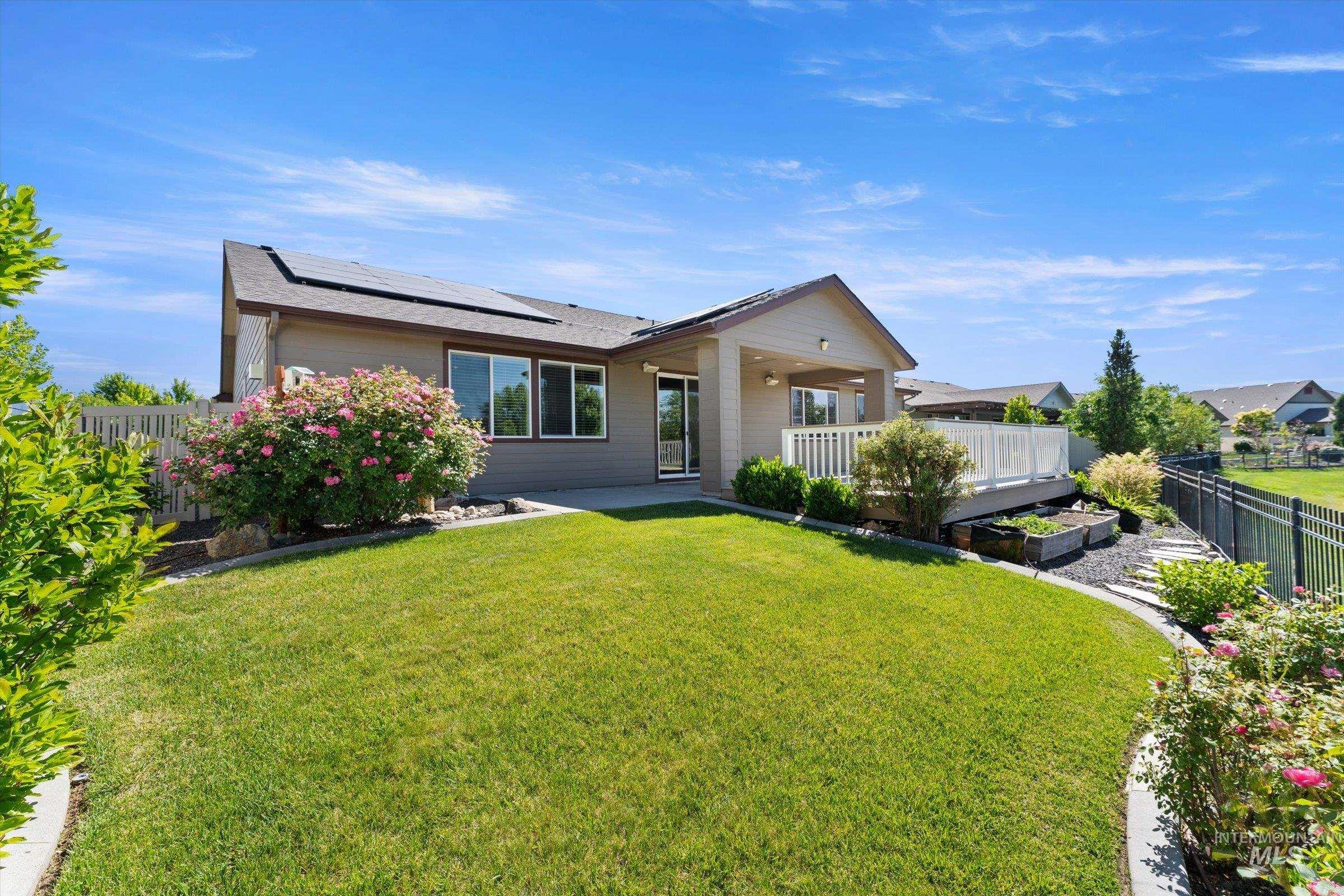 5440 W Rosslare, Eagle, Idaho 83616, 3 Bedrooms, 2.5 Bathrooms, Residential For Sale, Price $775,000, 98989764