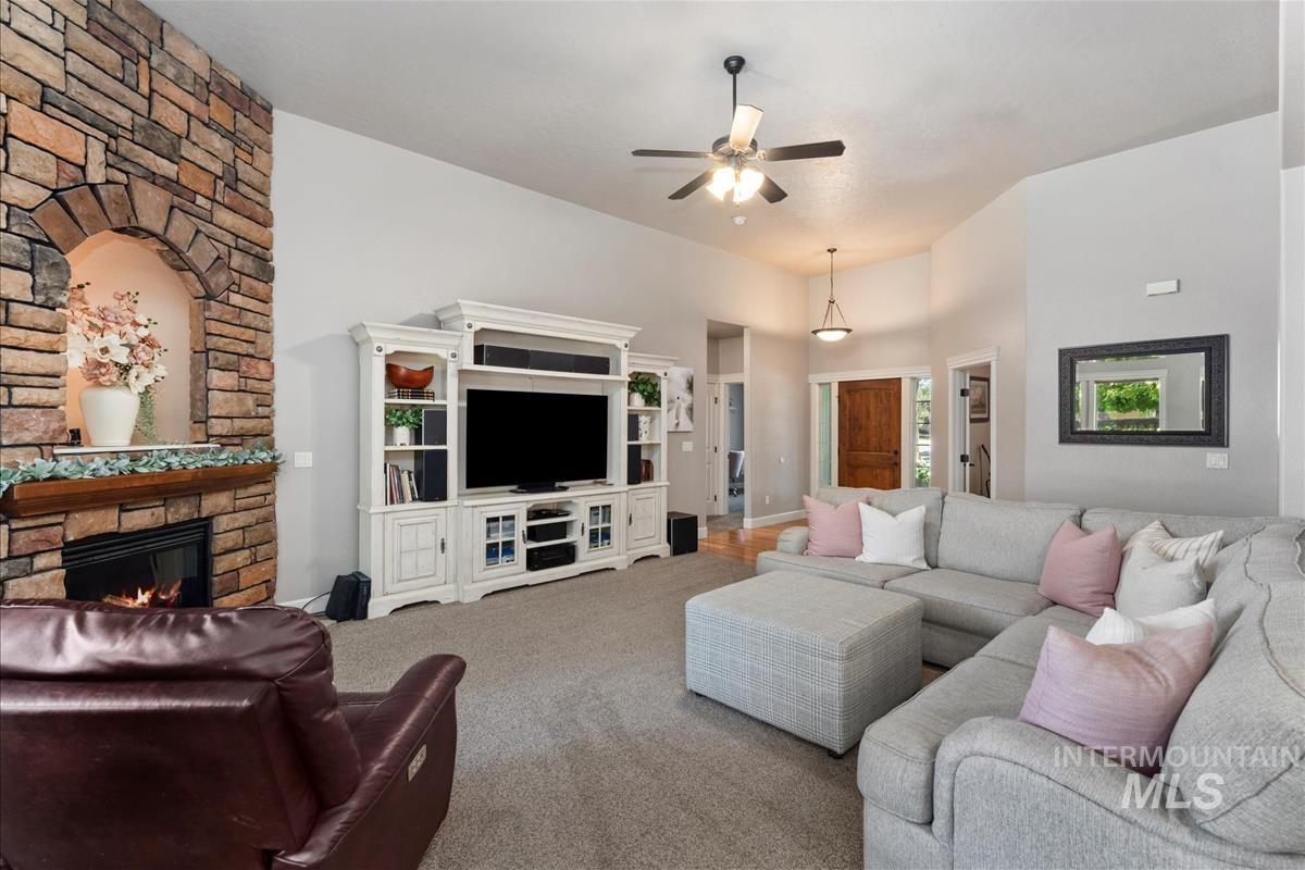 1112 E Kaibab Trail Dr, Meridian, Idaho 83646, 4 Bedrooms, 3 Bathrooms, Residential For Sale, Price $685,000, 98989765