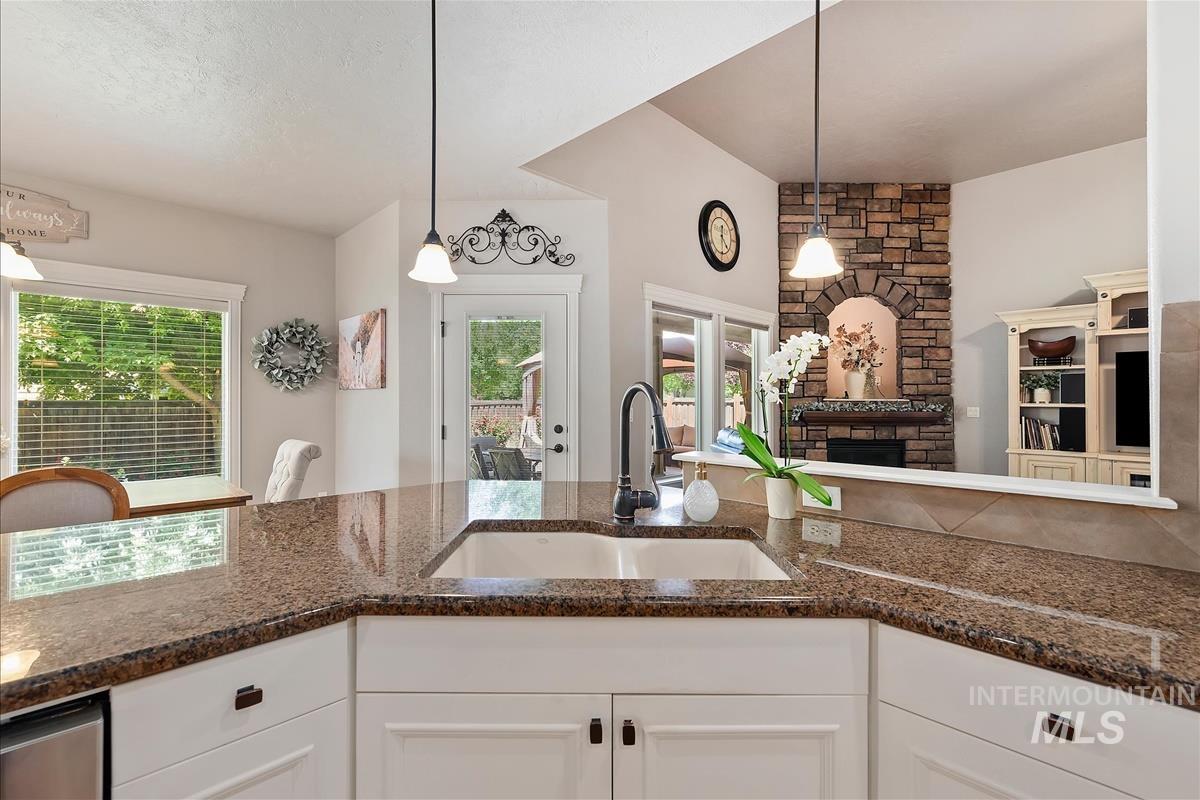 1112 E Kaibab Trail Dr, Meridian, Idaho 83646, 4 Bedrooms, 3 Bathrooms, Residential For Sale, Price $685,000, 98989765