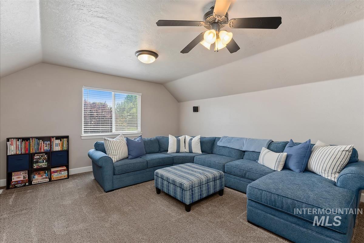 1112 E Kaibab Trail Dr, Meridian, Idaho 83646, 4 Bedrooms, 3 Bathrooms, Residential For Sale, Price $685,000, 98989765