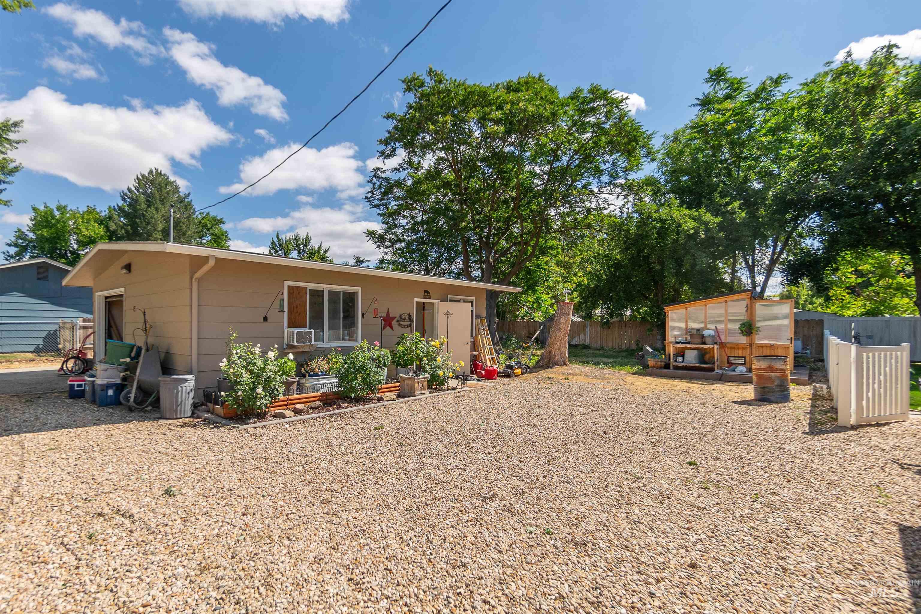 910 N Plateau Ave, Caldwell, Idaho 83605, 5 Bedrooms, 3 Bathrooms, Residential For Sale, Price $625,000, 98989766