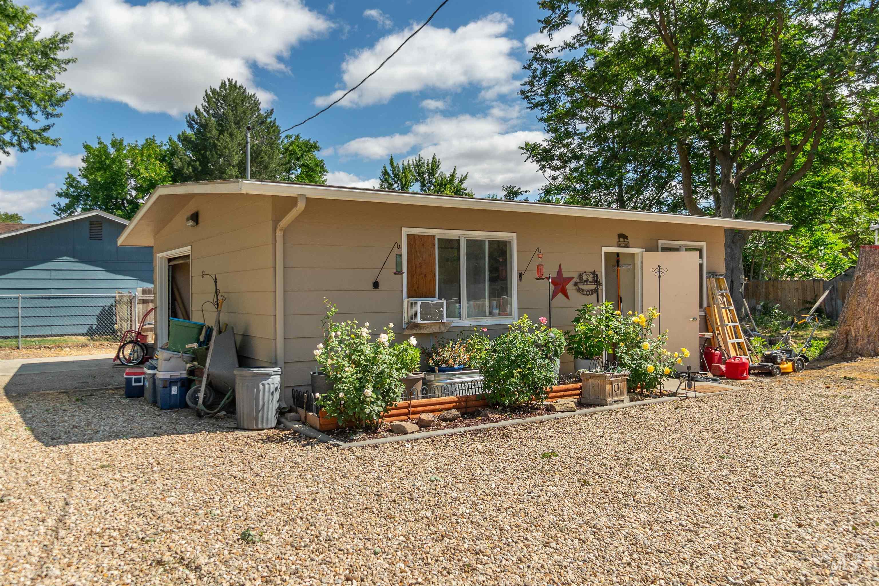 910 N Plateau Ave, Caldwell, Idaho 83605, 5 Bedrooms, 3 Bathrooms, Residential For Sale, Price $625,000, 98989766