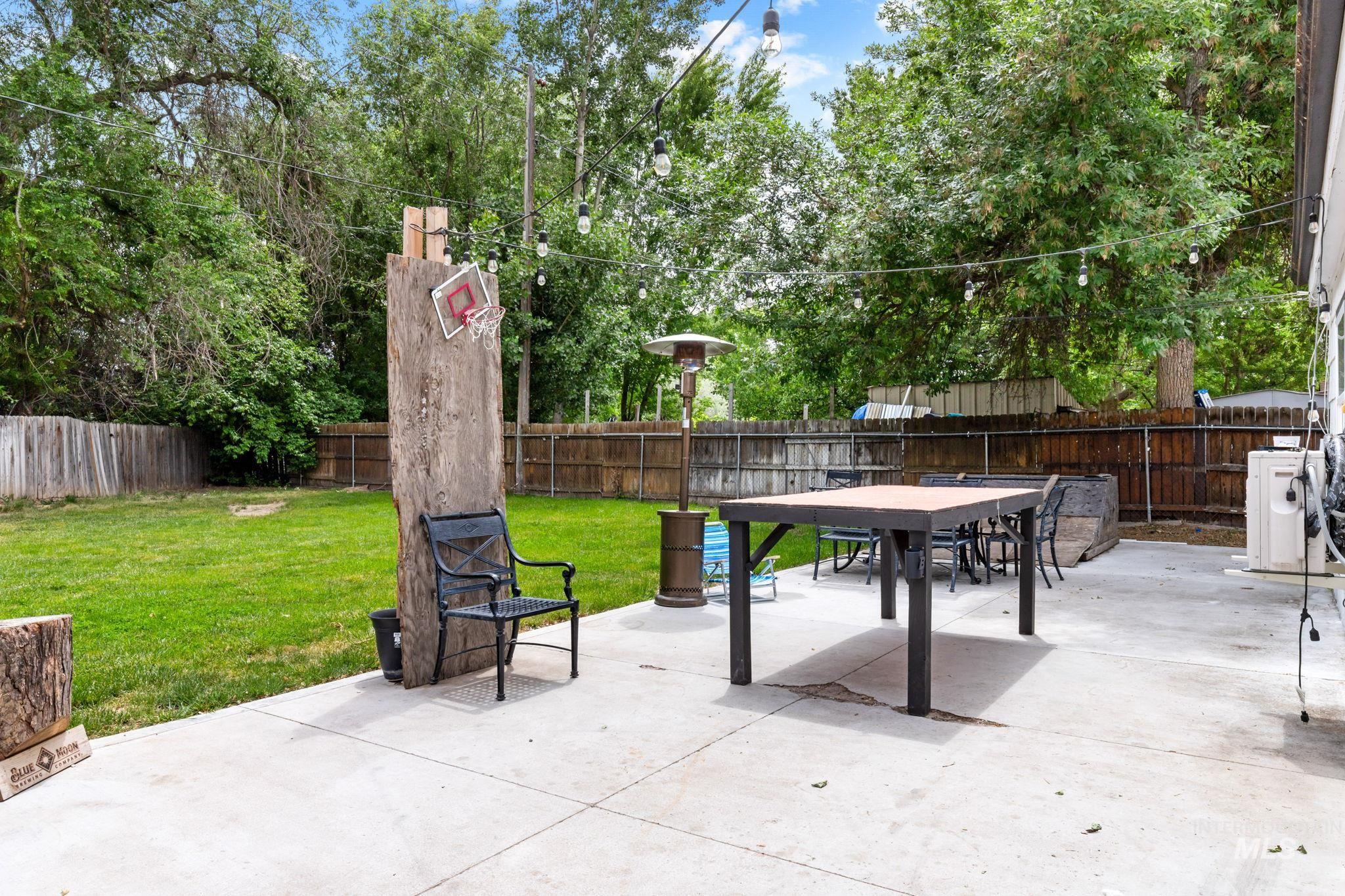 1304 S Columbus Street, Boise, Idaho 83705, 3 Bedrooms, 2 Bathrooms, Residential Income For Sale, Price $534,900,MLS 98989772