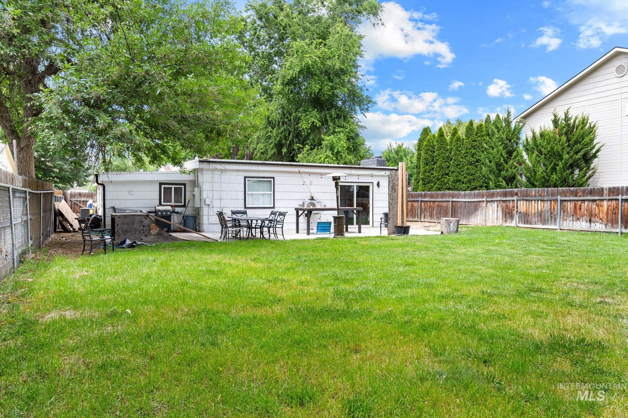 1304 S Columbus Street, Boise, Idaho 83705, 3 Bedrooms, 2 Bathrooms, Residential Income For Sale, Price $534,900,MLS 98989772