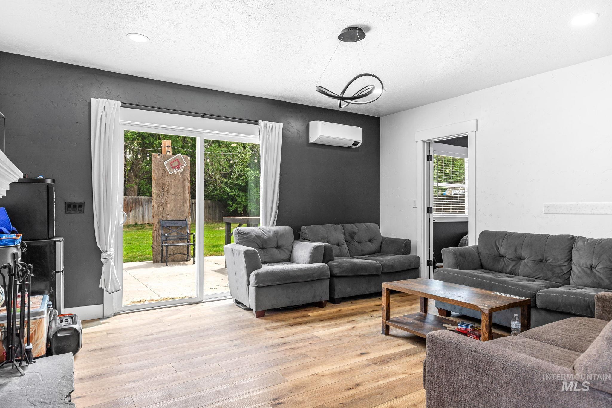 1304 S Columbus Street, Boise, Idaho 83705, 3 Bedrooms, 2 Bathrooms, Residential Income For Sale, Price $534,900,MLS 98989772